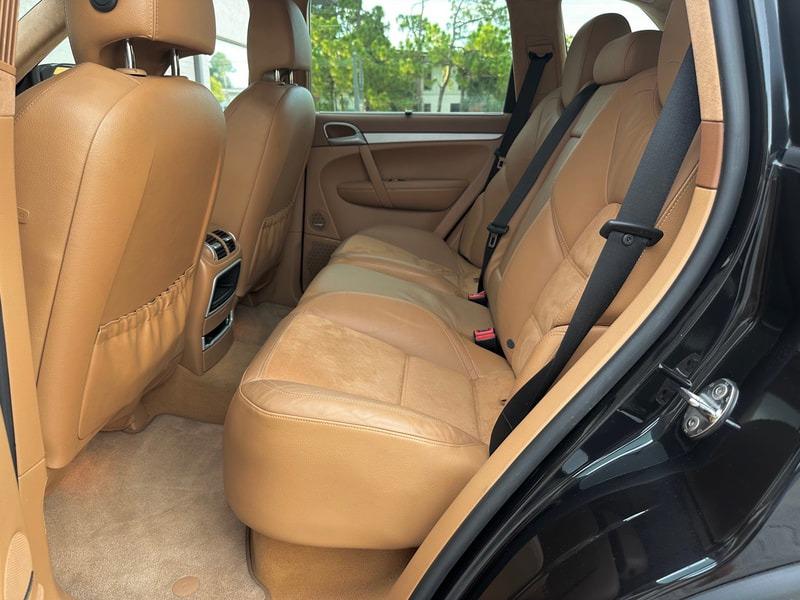 2010 Porsche Cayenne GTS