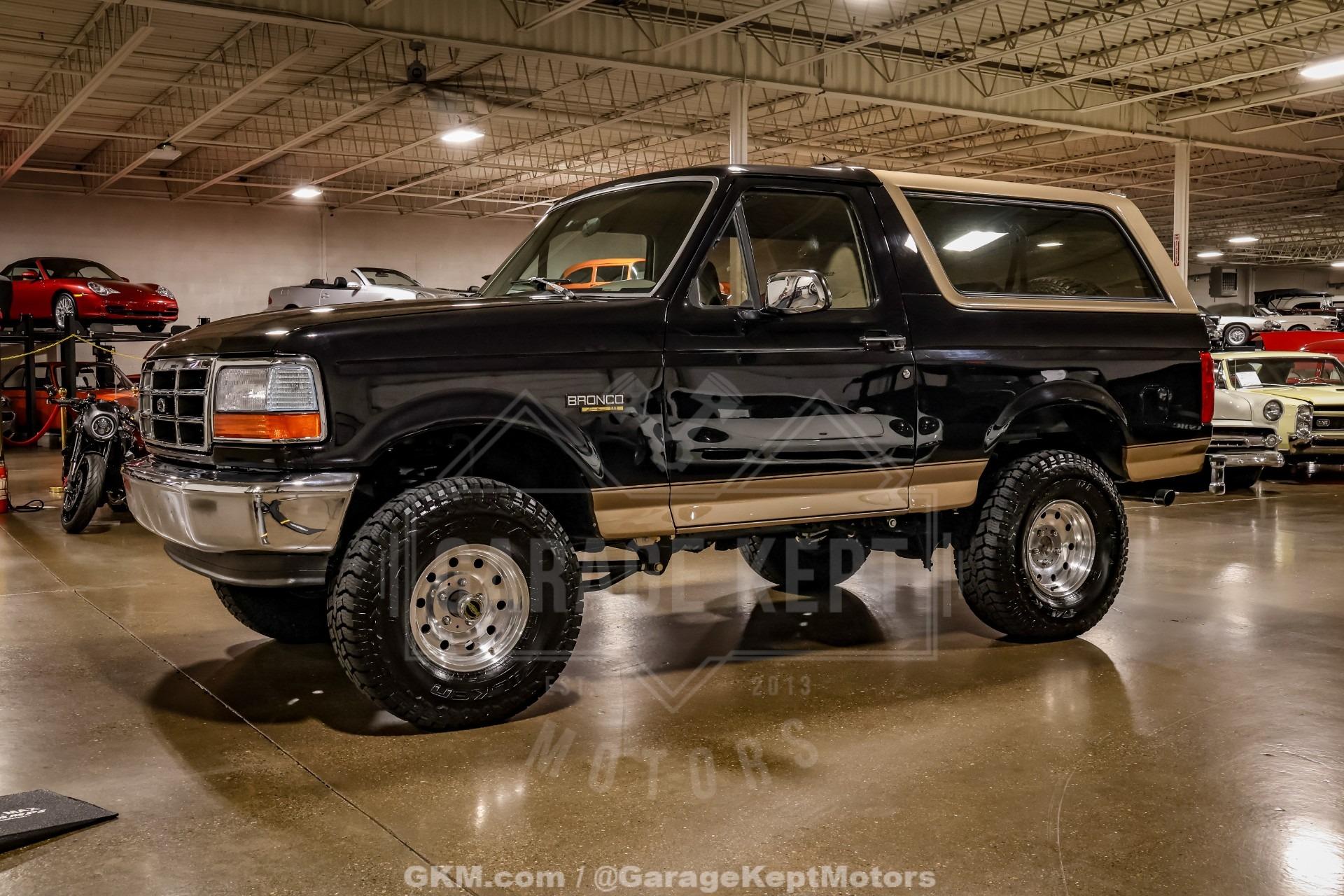 Restored 1992 Ford Bronco Custom - 5