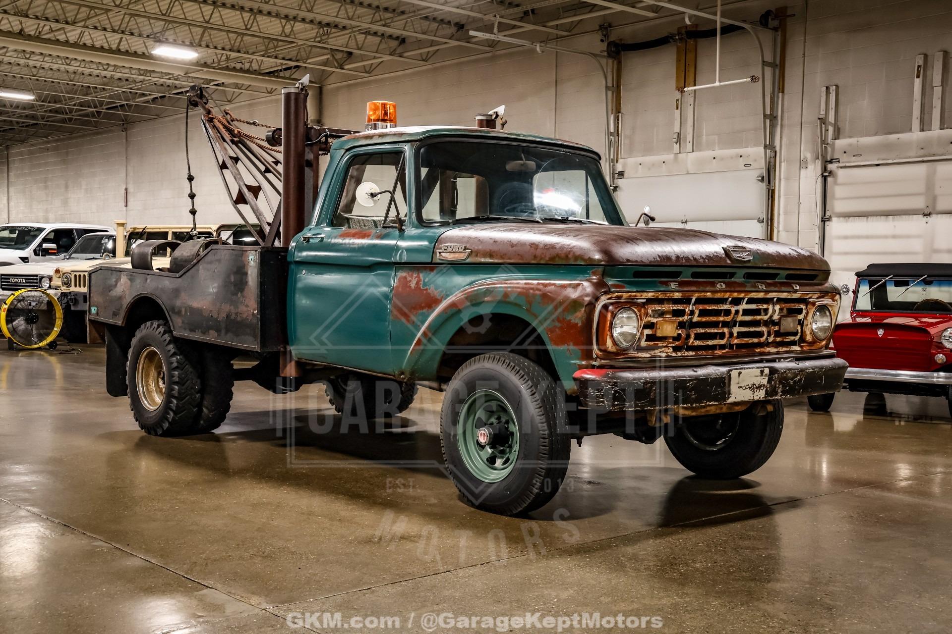 1964 Ford F-350 Tow Truck