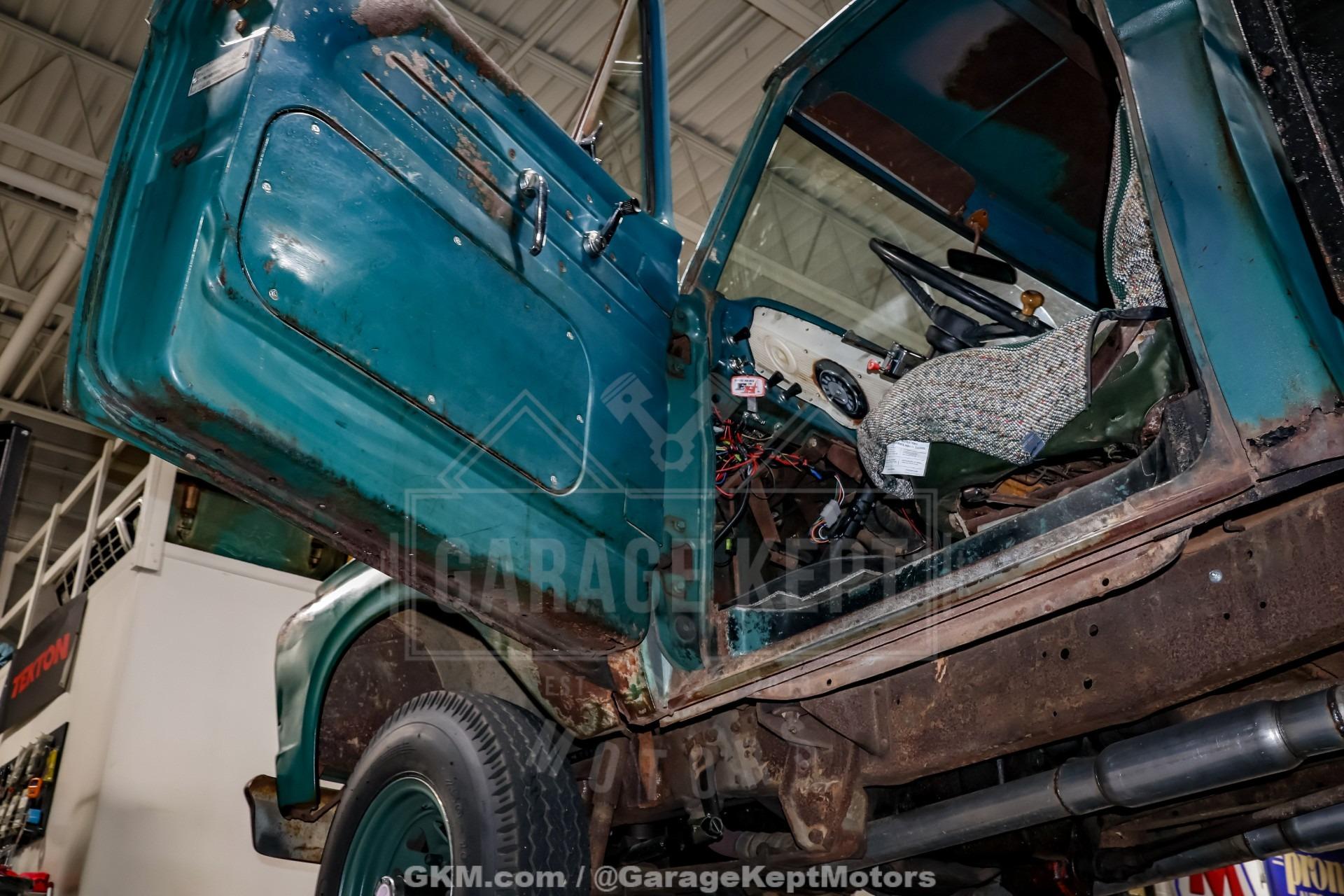 1964 Ford F-350 Tow Truck