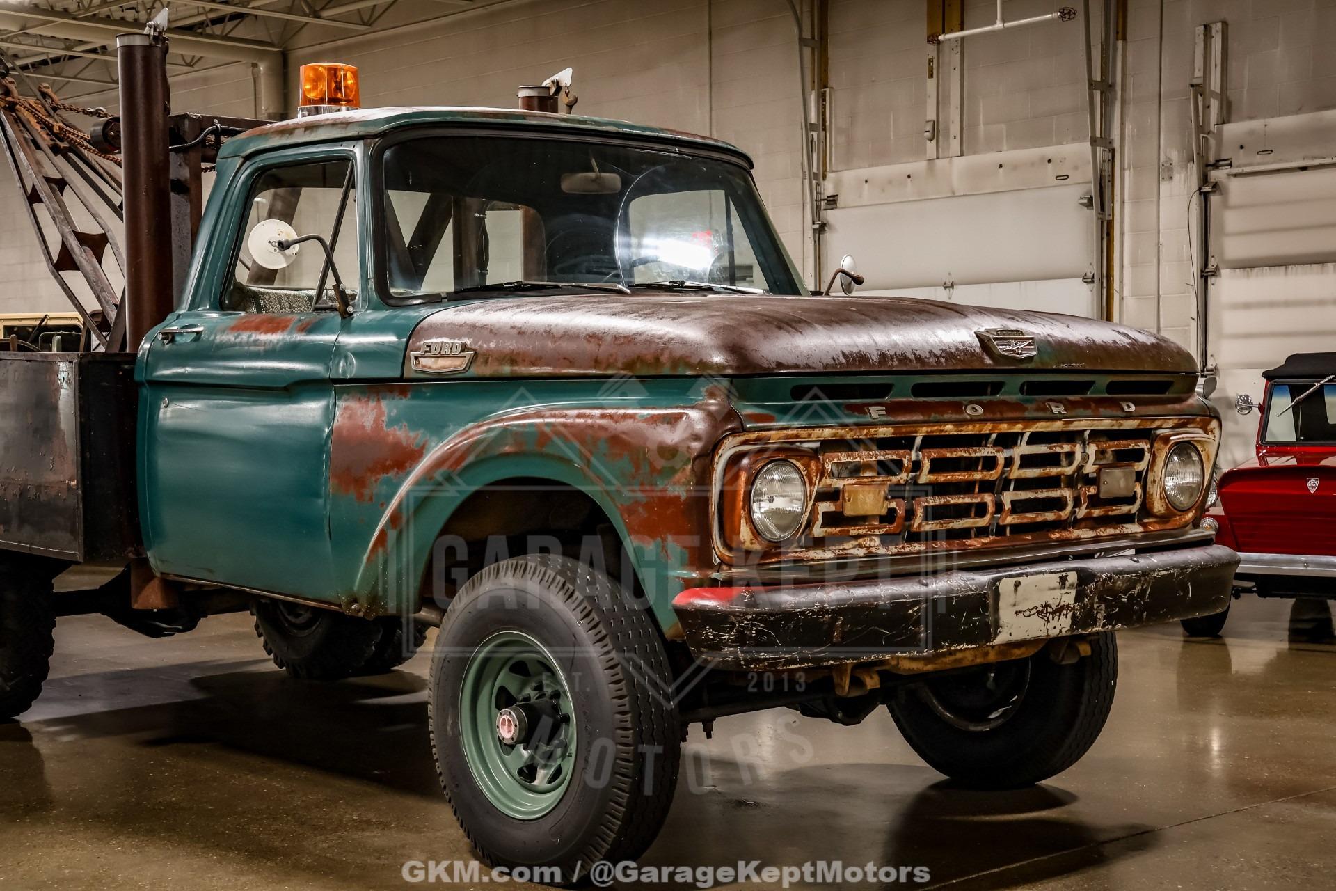 1964 Ford F-350 Tow Truck