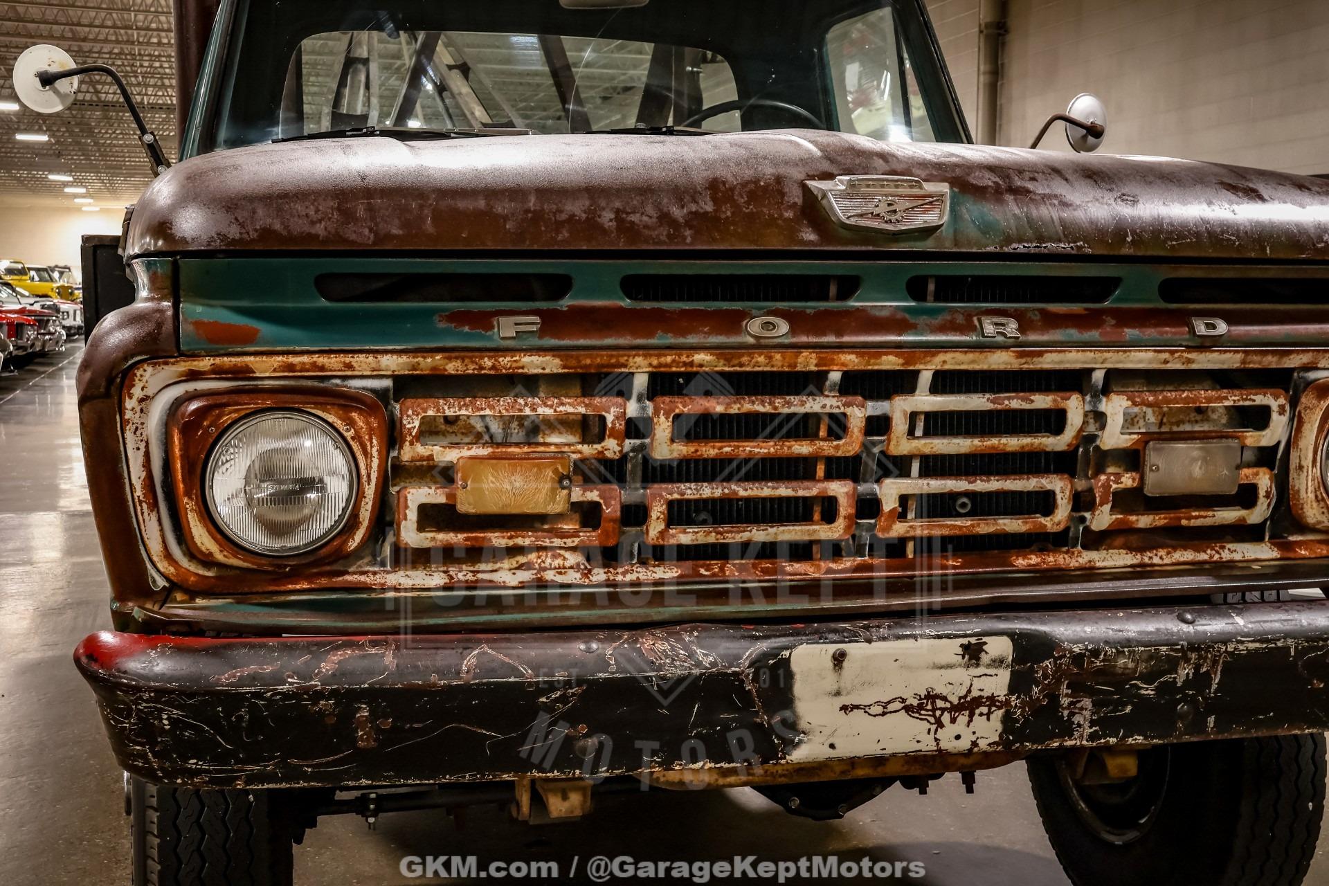 1964 Ford F-350 Tow Truck