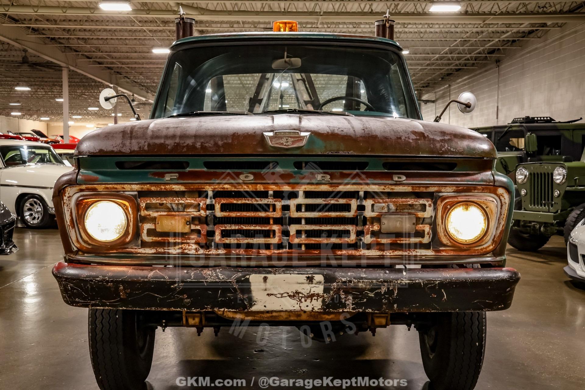 1964 Ford F-350 Tow Truck - 3