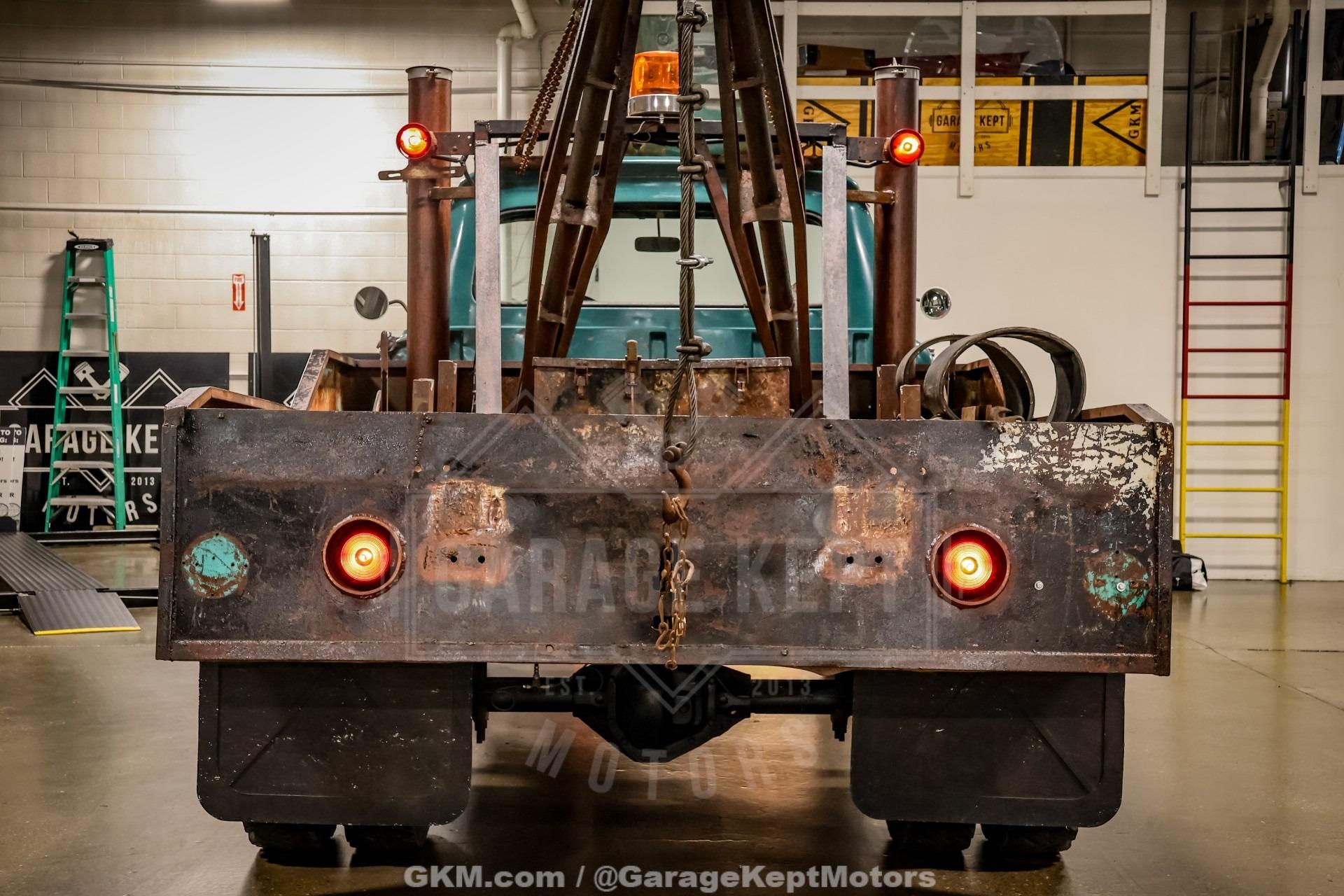1964 Ford F-350 Tow Truck