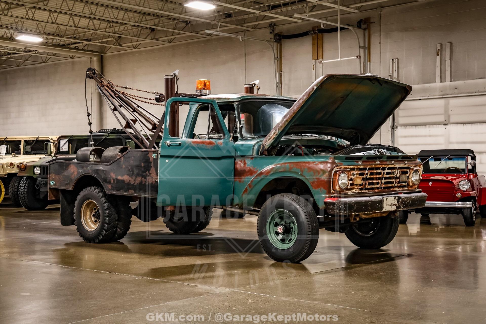1964 Ford F-350 Tow Truck