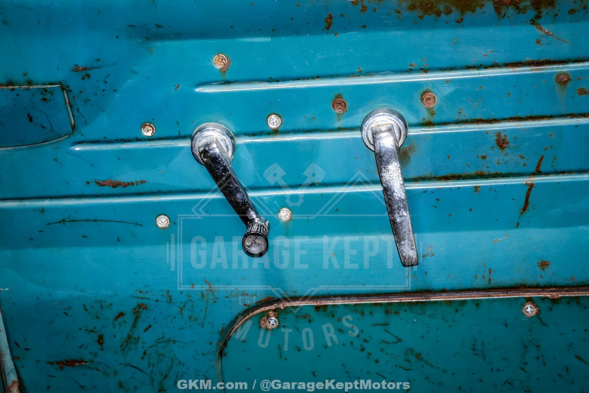 1964 Ford F-350 Tow Truck