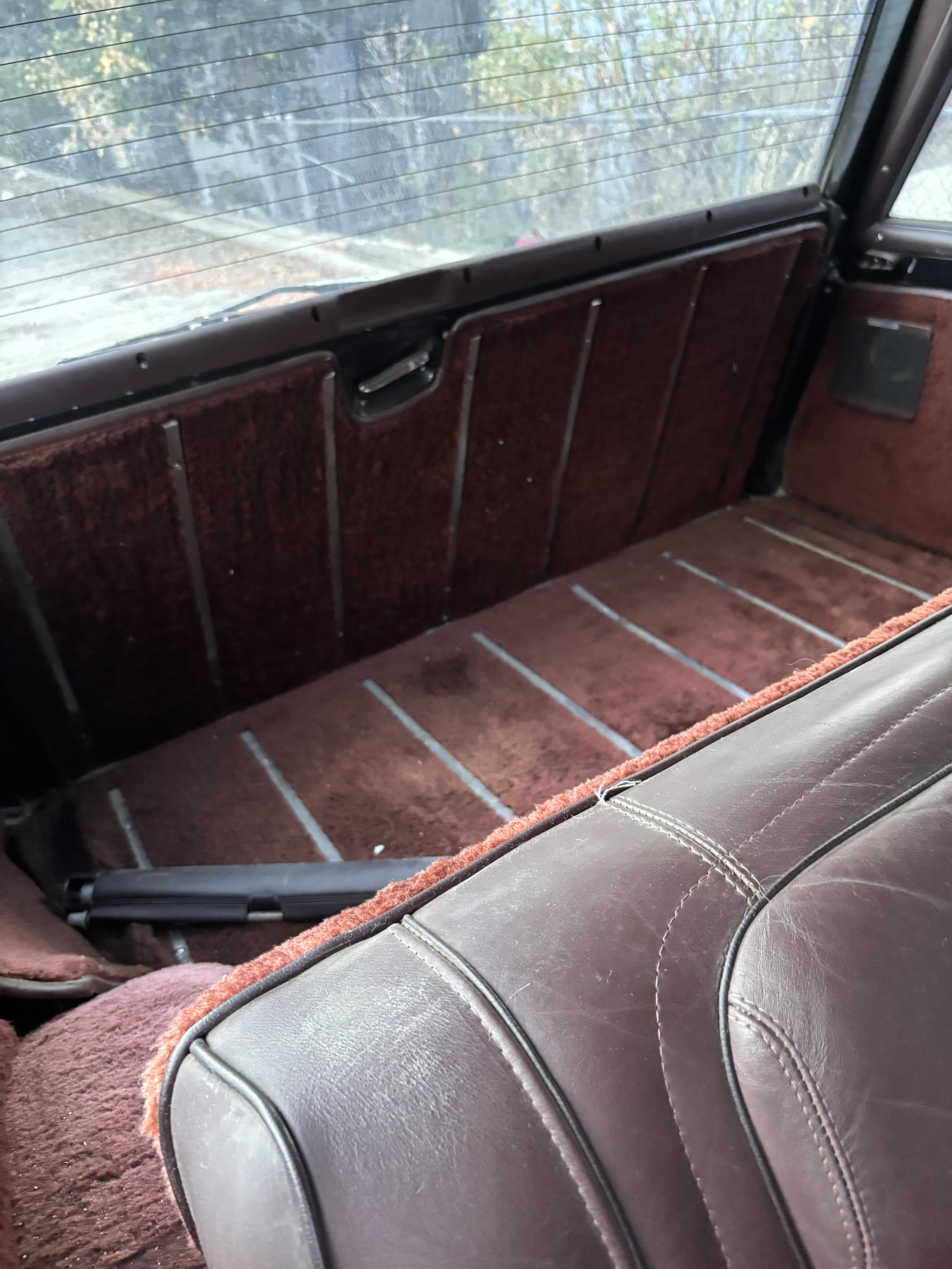 1989 Jeep Grand Wagoneer