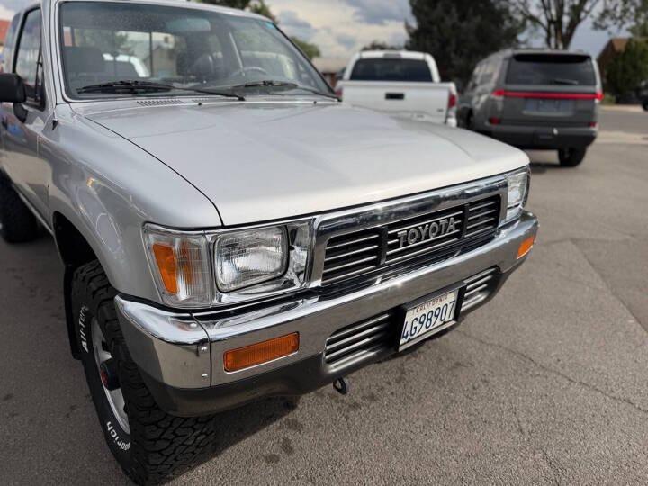 1991 Toyota Pickup Deluxe Extended Cab