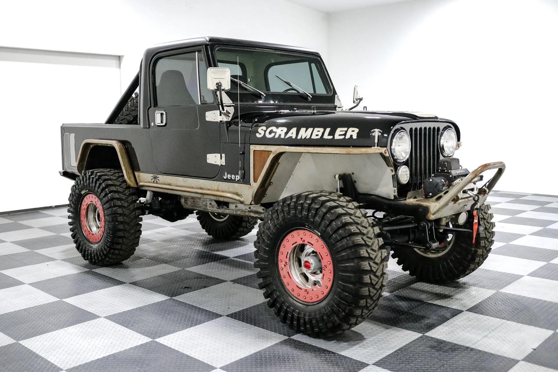  Jeep CJ-8 Scrambler