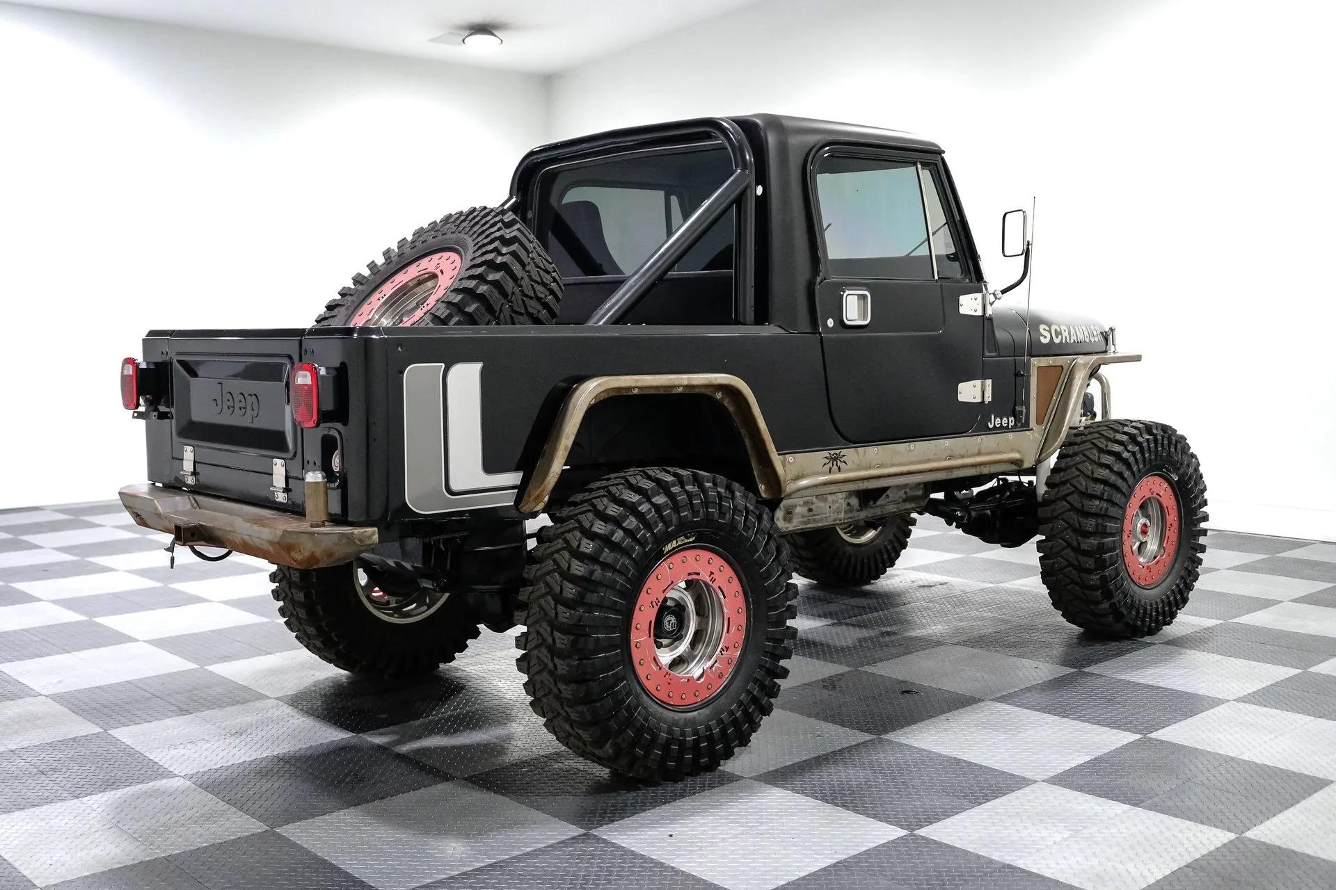 Modified 1983 Jeep CJ-8 Scrambler