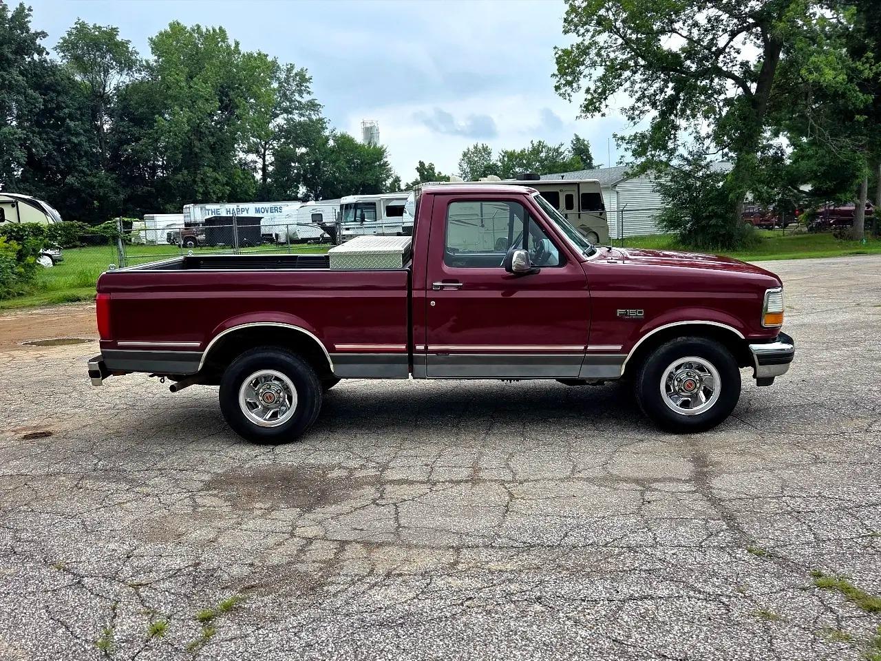 1992 Ford F-150 XLT - 2