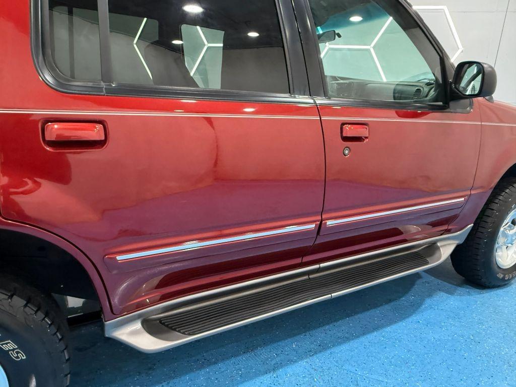 1999 Ford Explorer