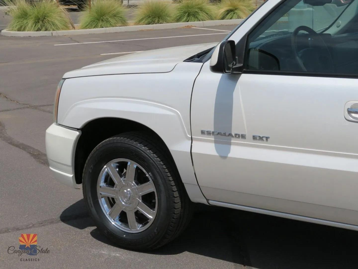 2003 Cadillac Escalade EXT