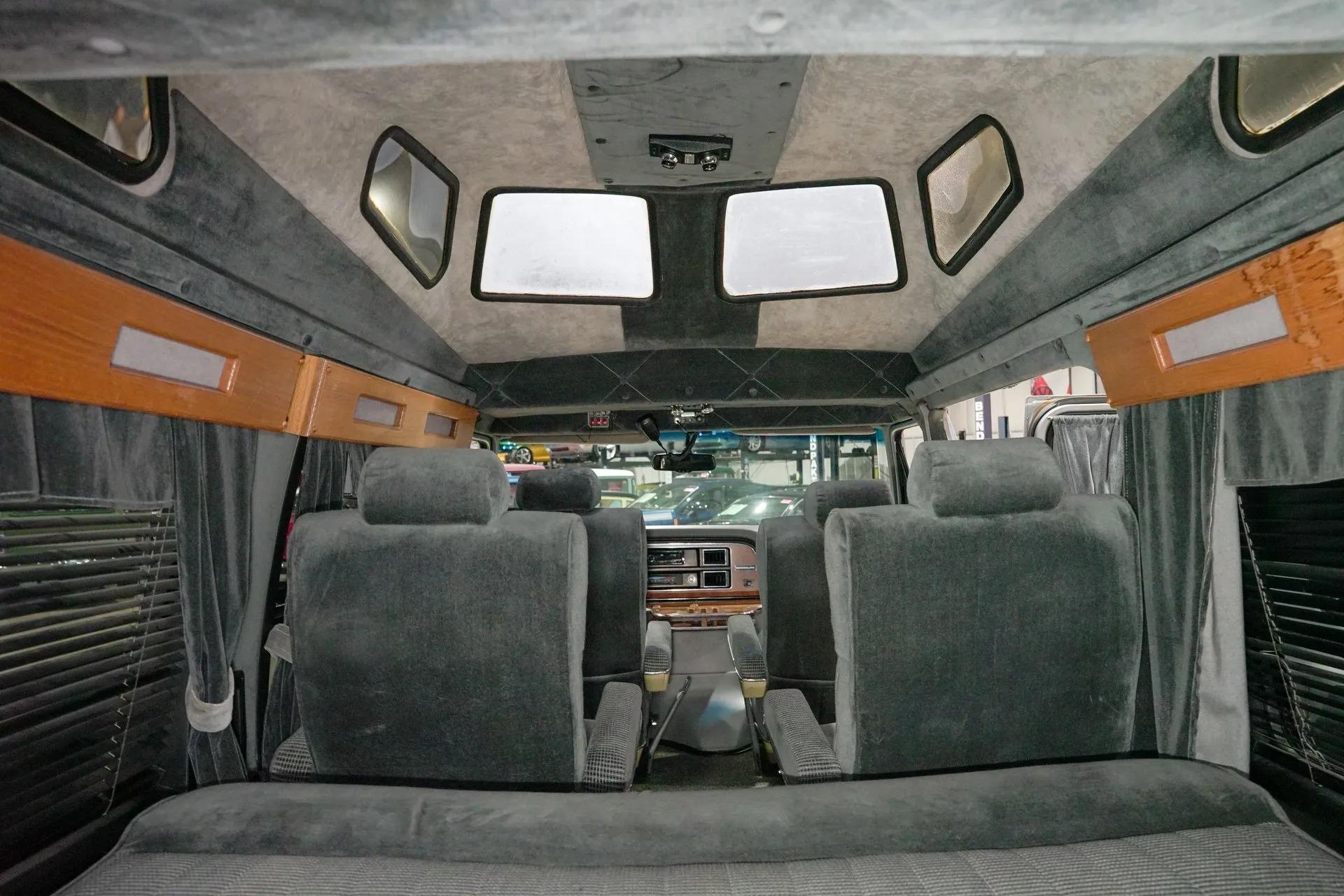 1987 Ford Econoline E-150