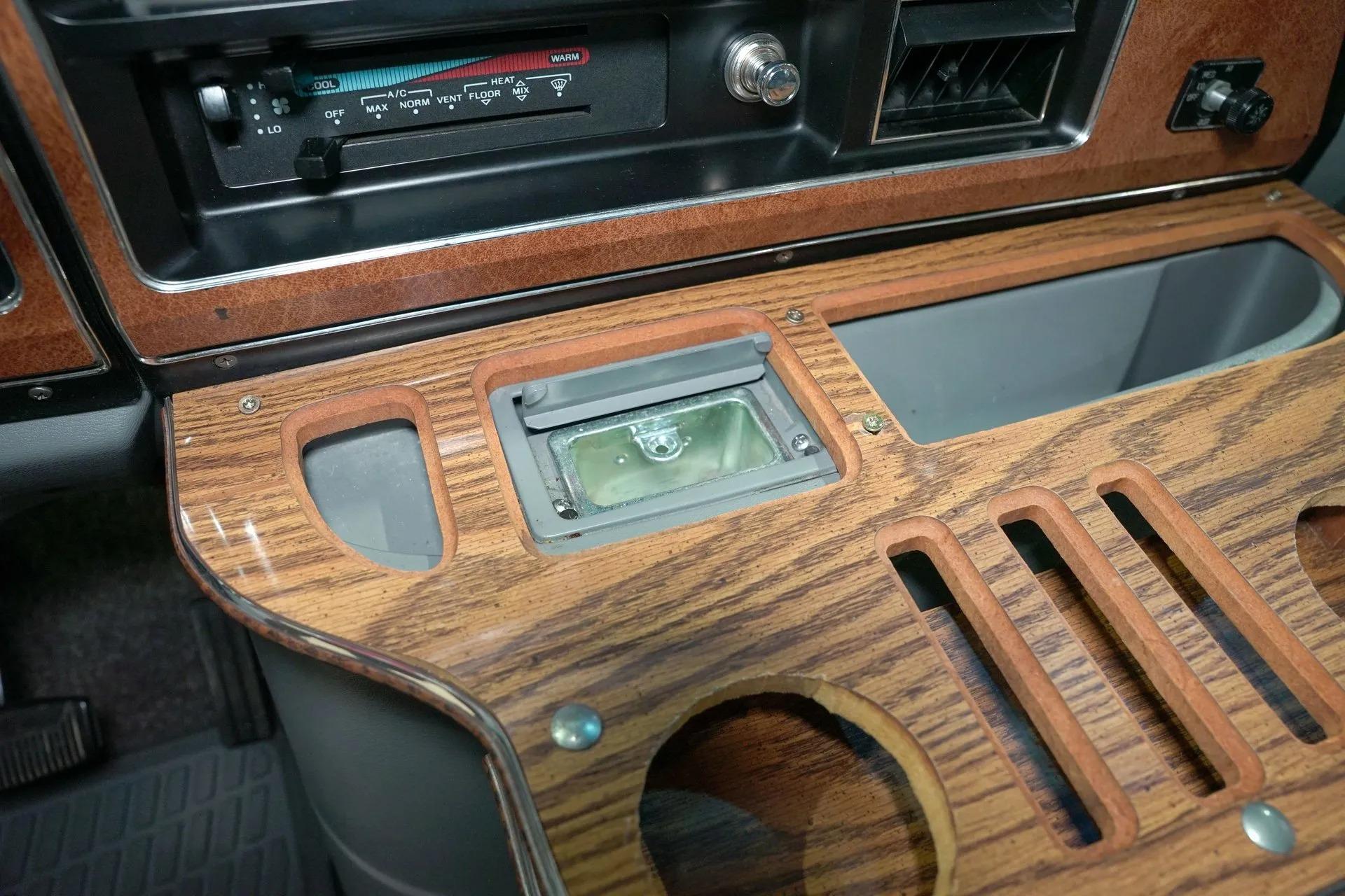 1987 Ford Econoline E-150