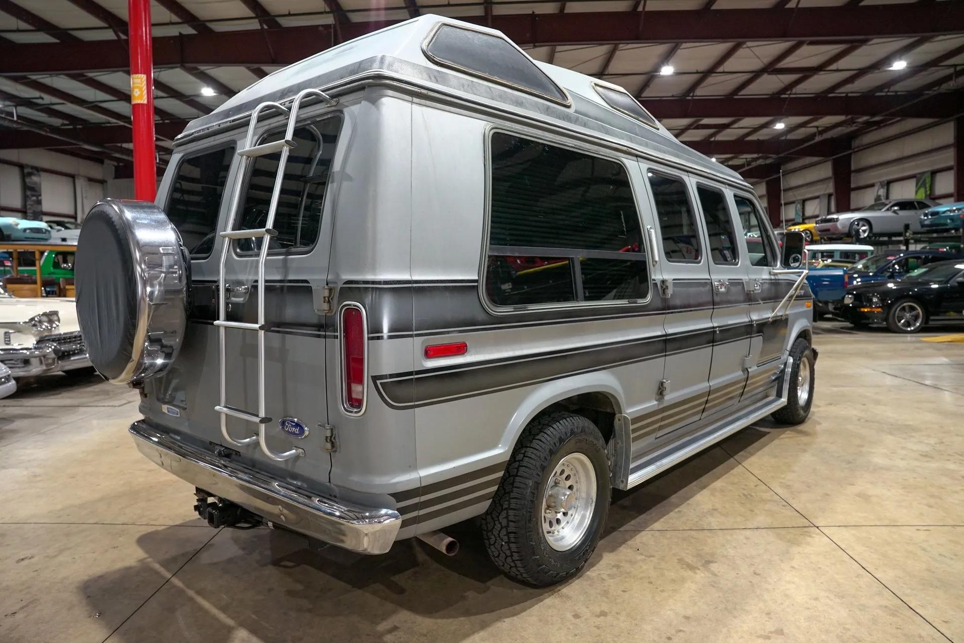 1987 Ford Econoline E-150