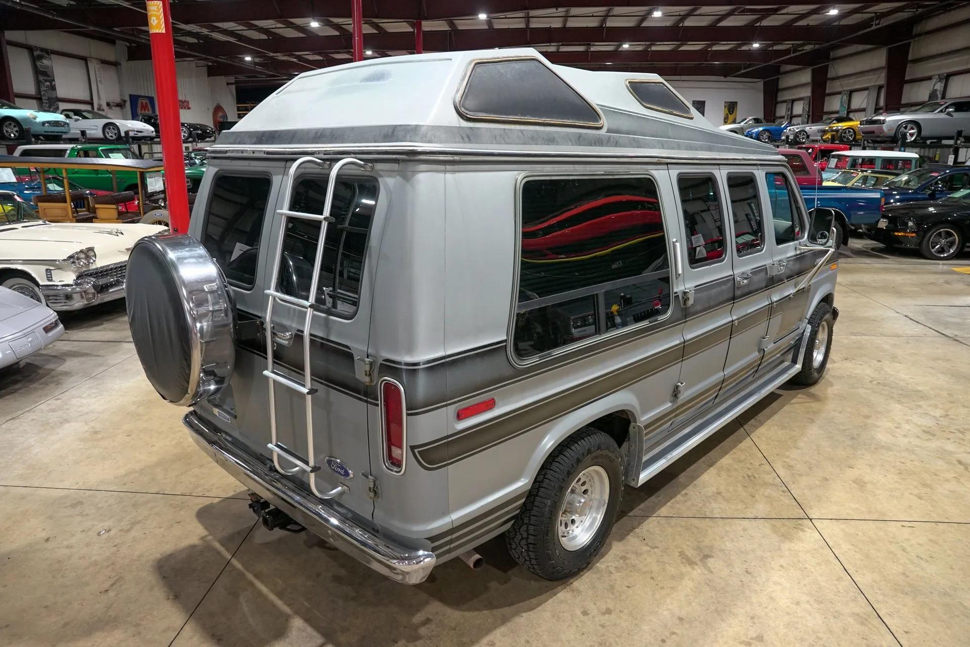 1987 Ford Econoline E-150