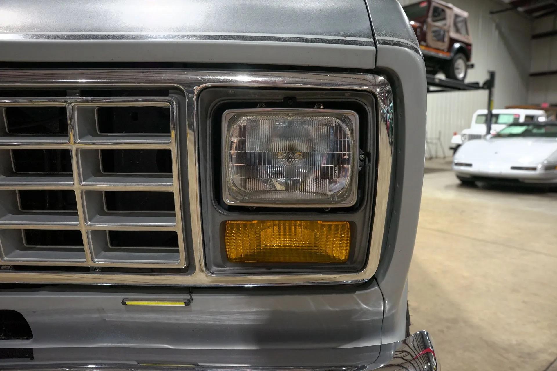 1987 Ford Econoline E-150