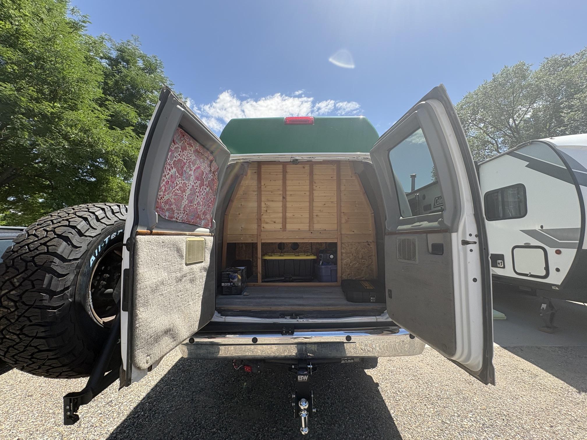 2013 Ford E-250 4x4 - 2