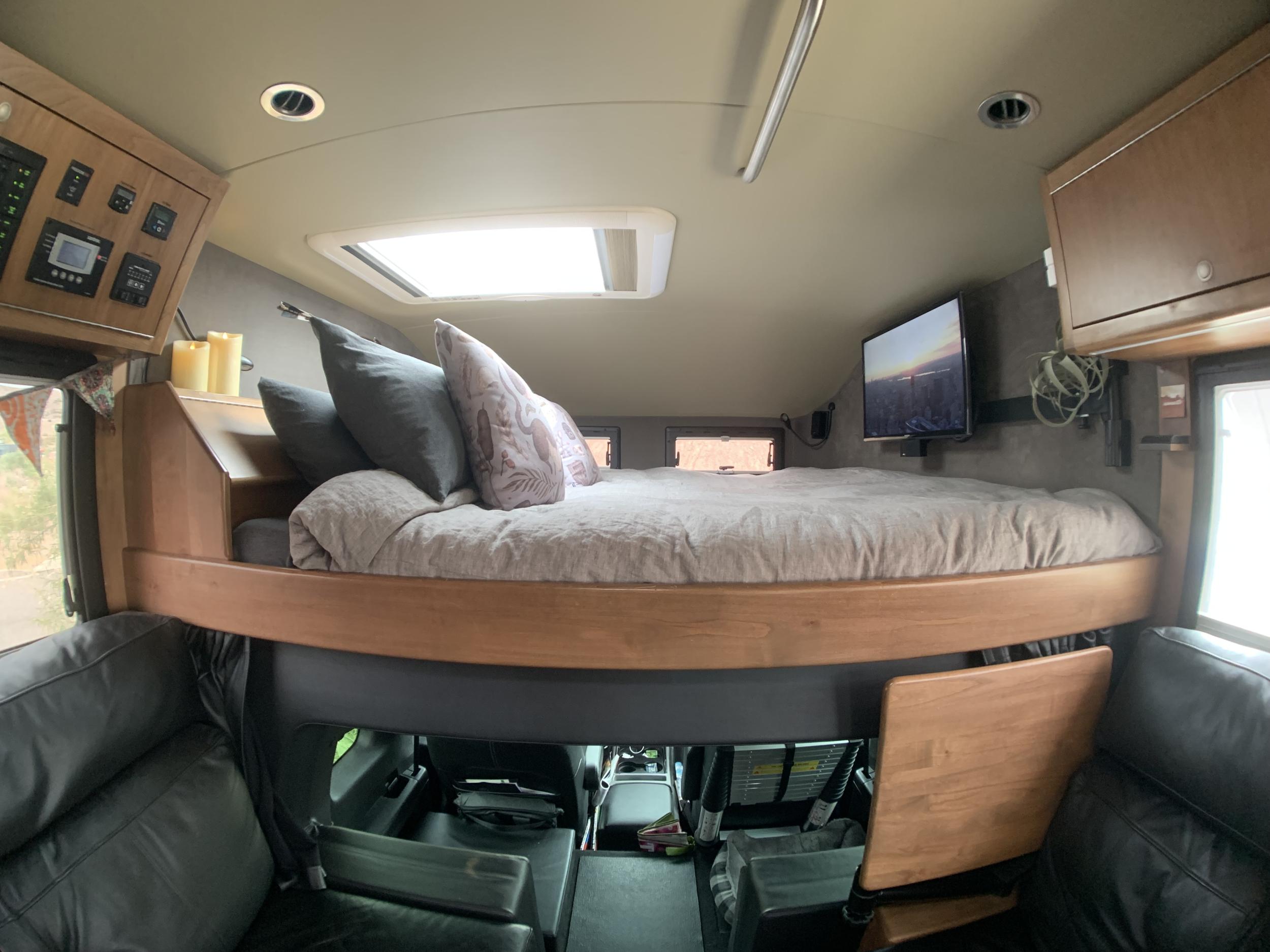 2014 EarthRoamer XV-LTS #133