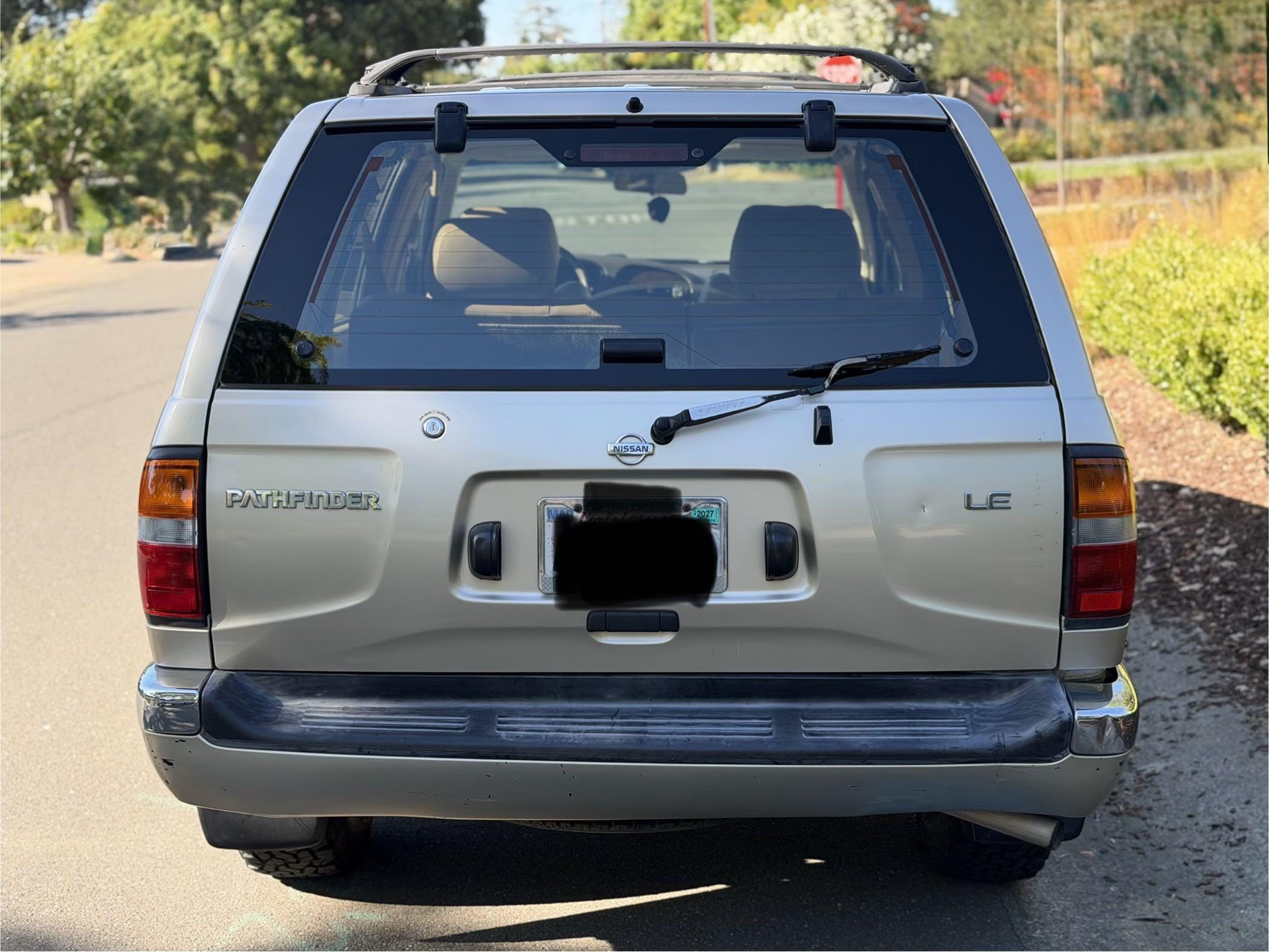 1998 Nissan Pathfinder - 4