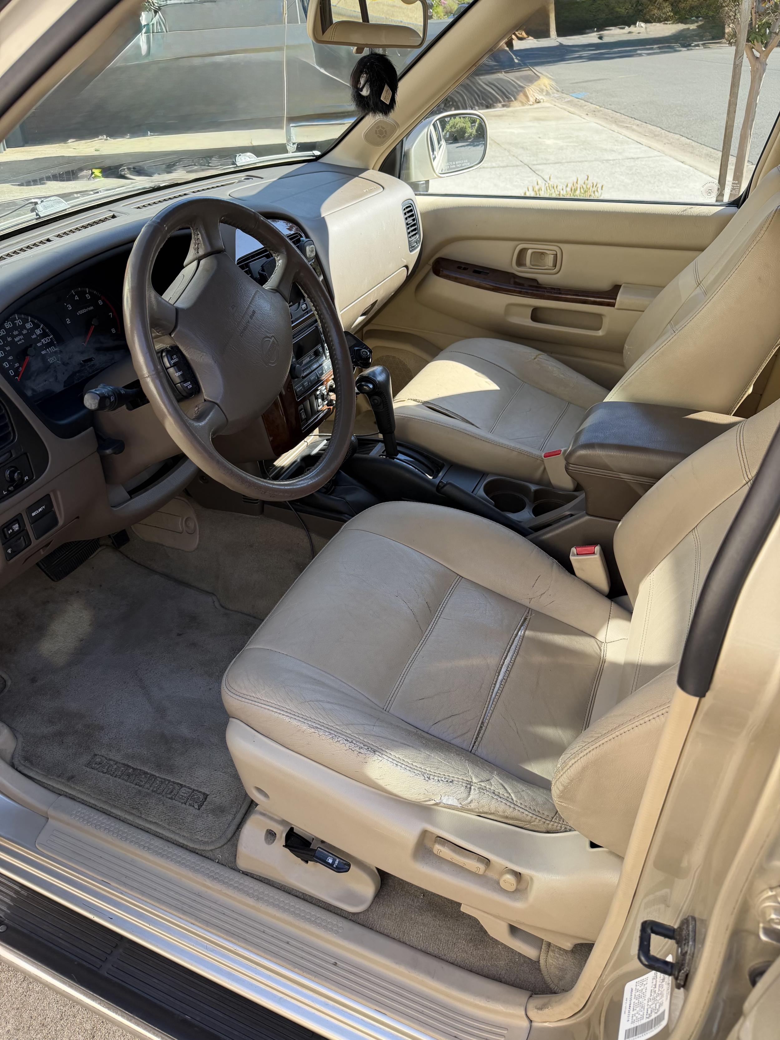 1998 Nissan Pathfinder - 5