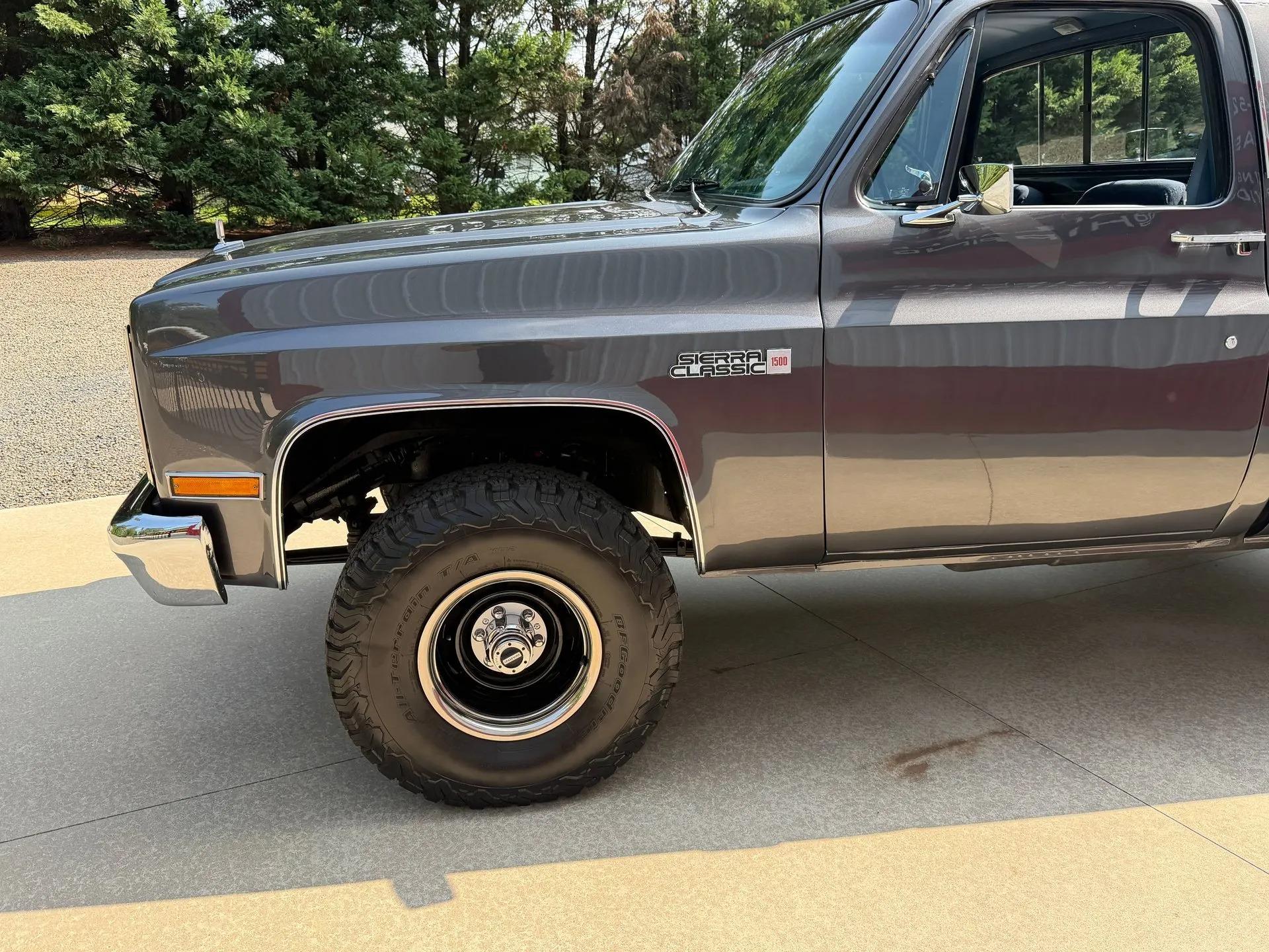 1987 GMC V1500 Sierra Classic