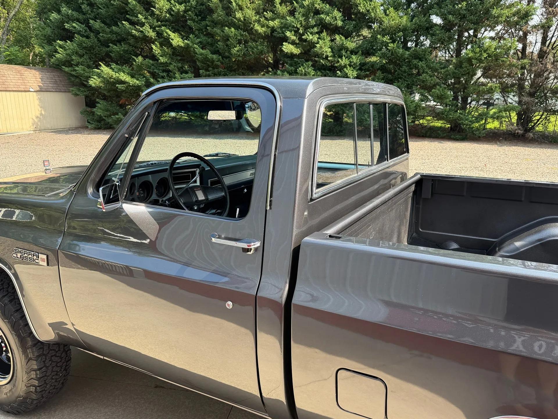 1987 GMC V1500 Sierra Classic
