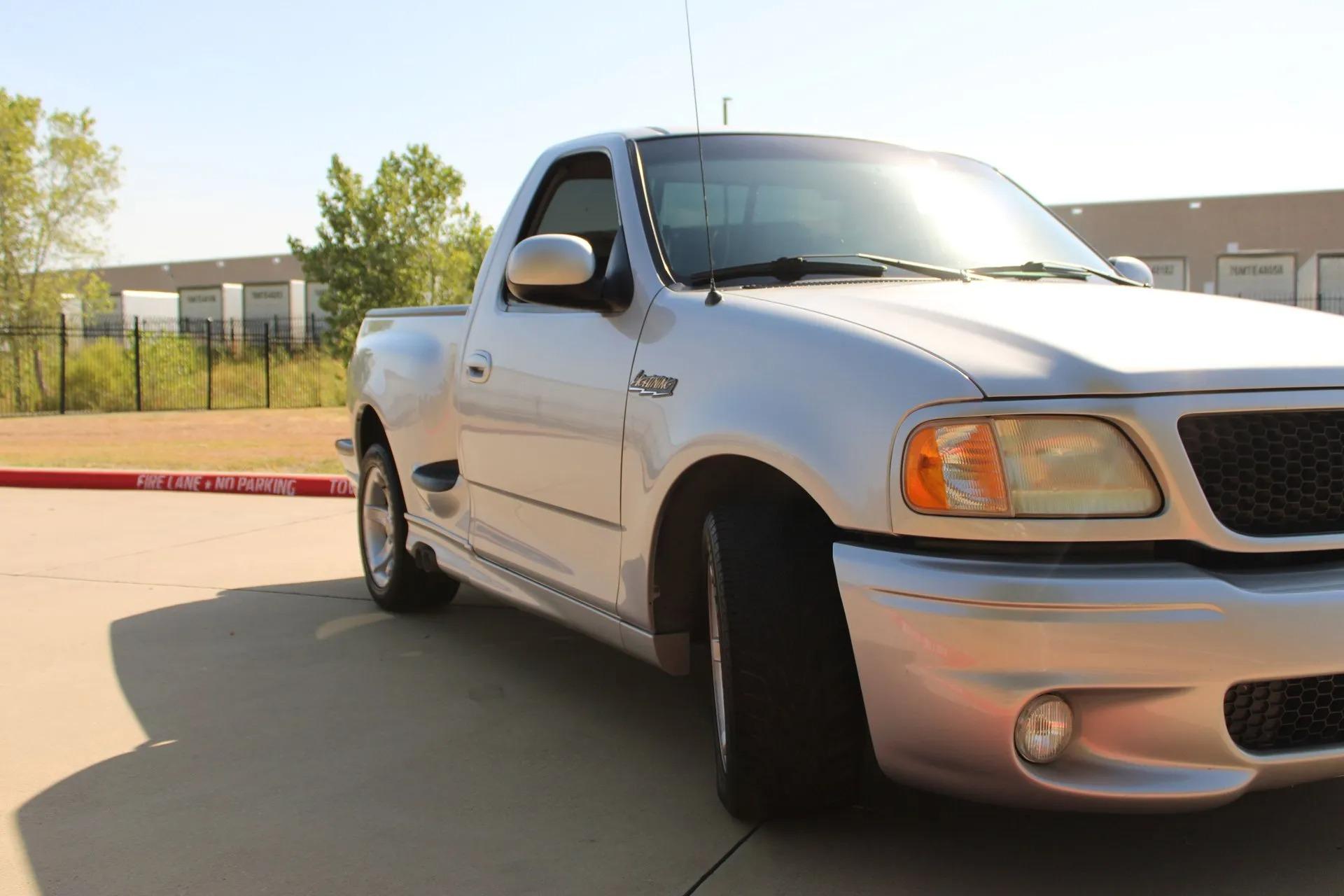 2000 Ford F150 SVT Lightning
