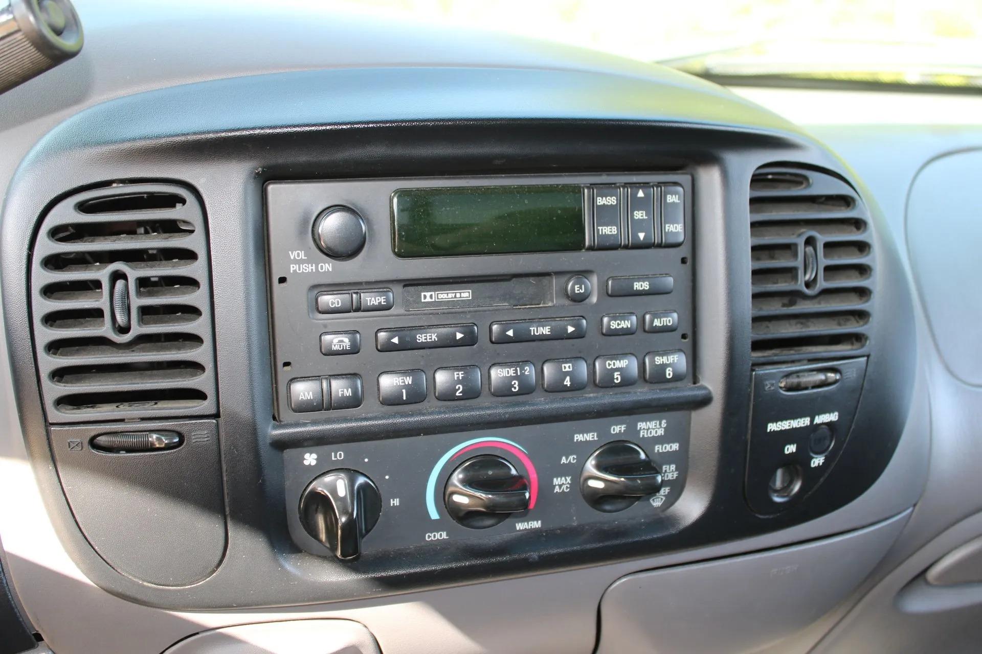 2000 Ford F150 SVT Lightning