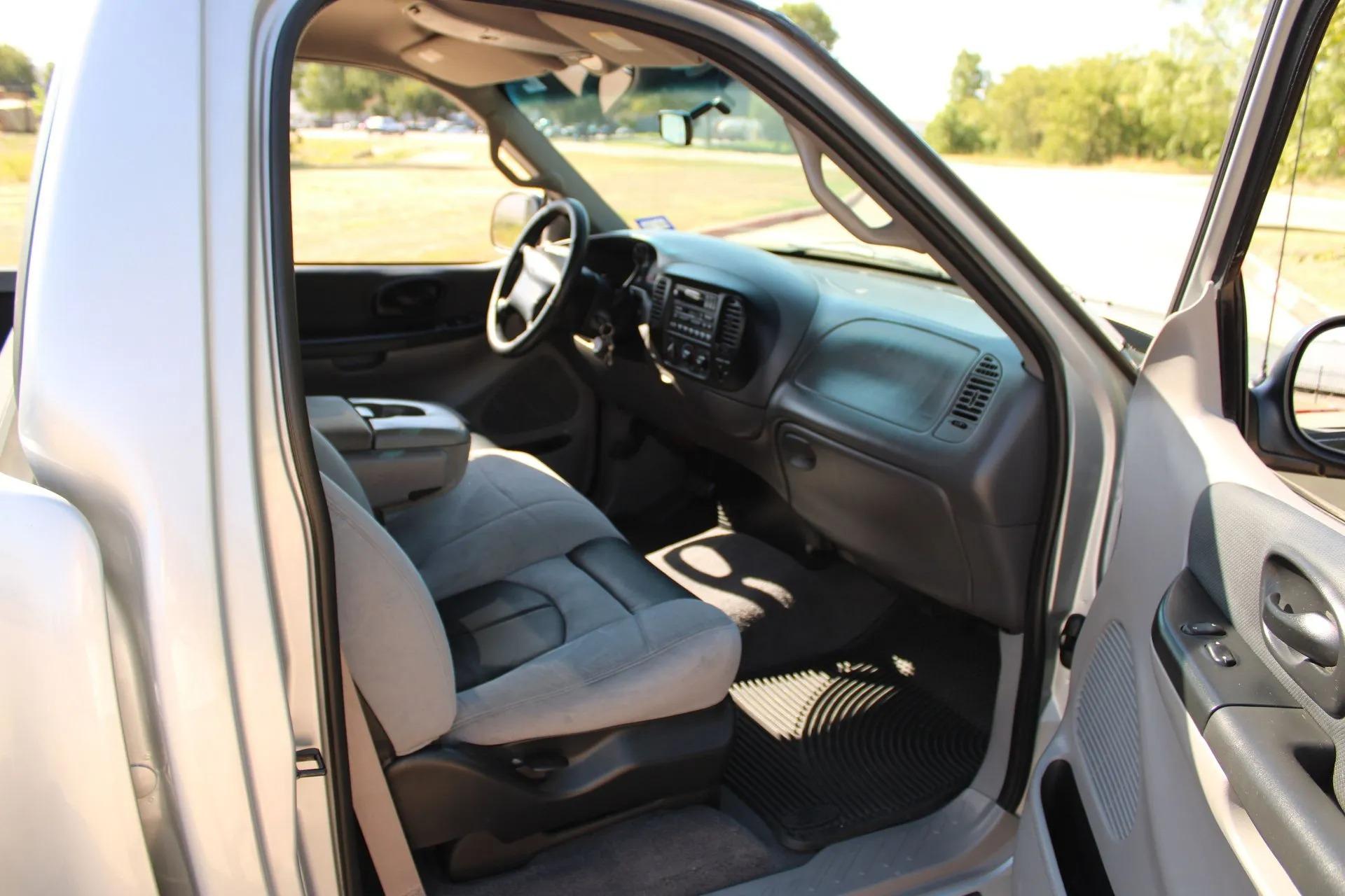 2000 Ford F150 SVT Lightning