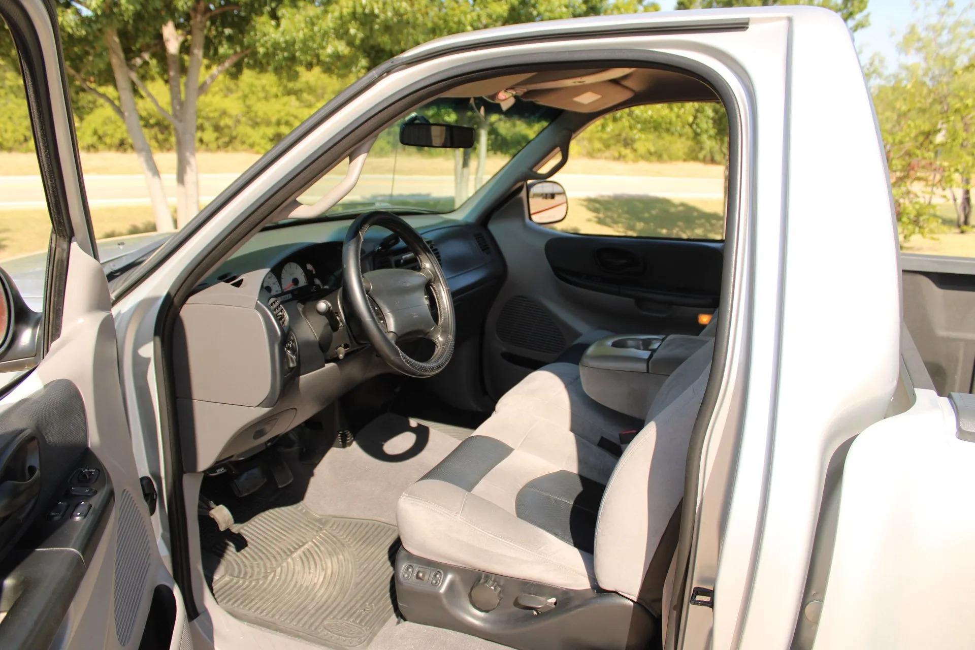 2000 Ford F150 SVT Lightning