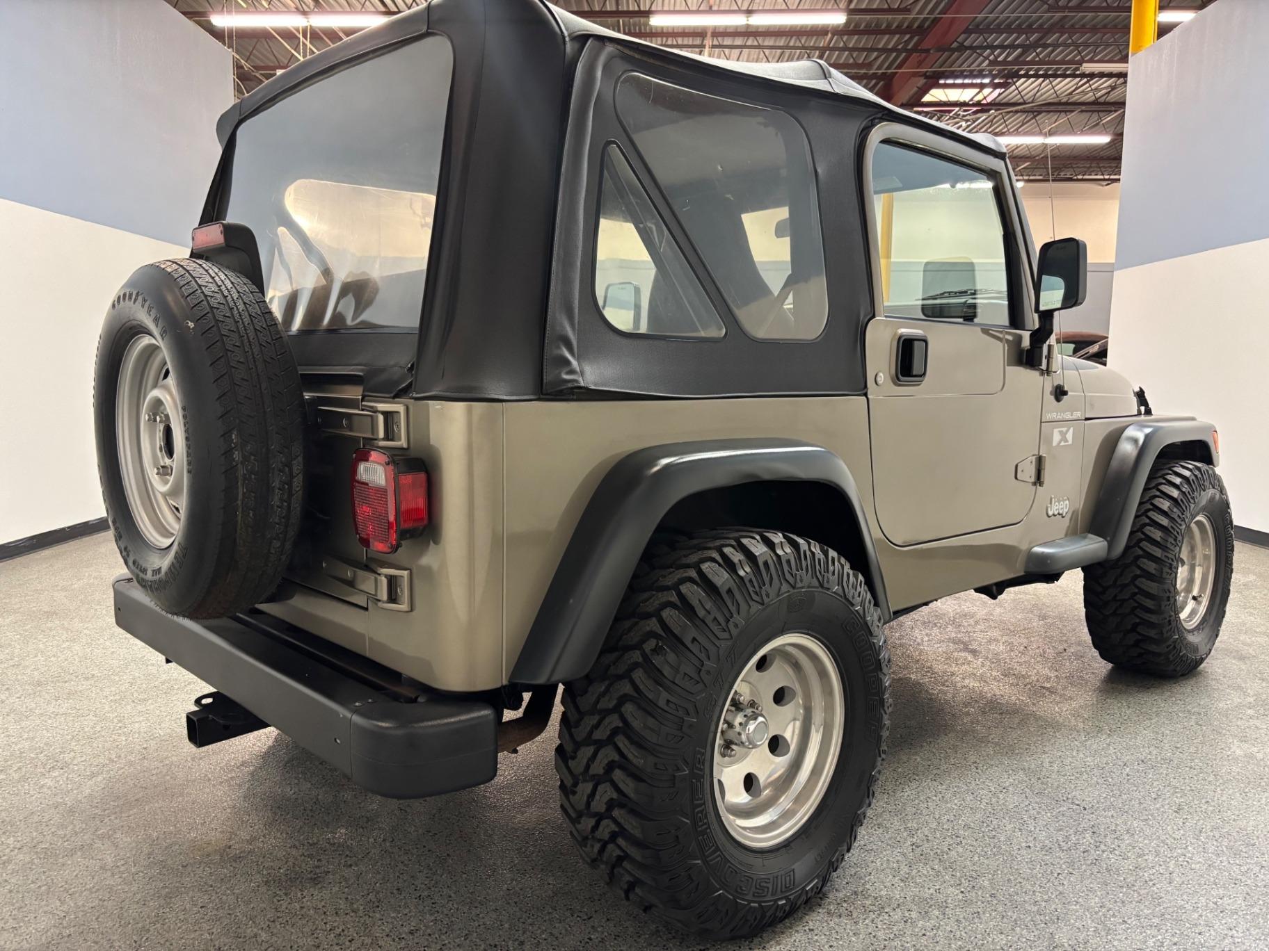 2002 Jeep Wrangler X - 3