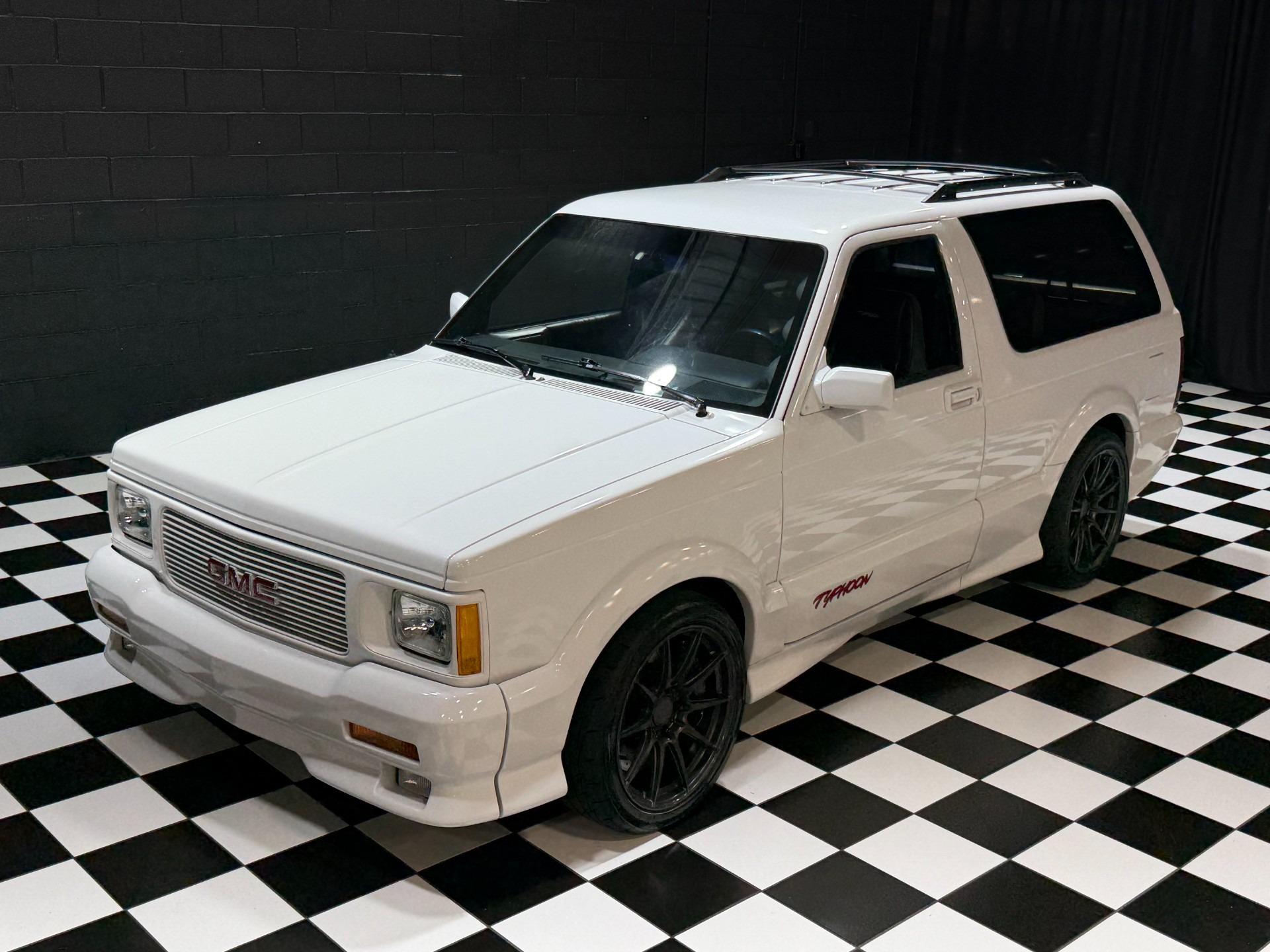  GMC Typhoon
