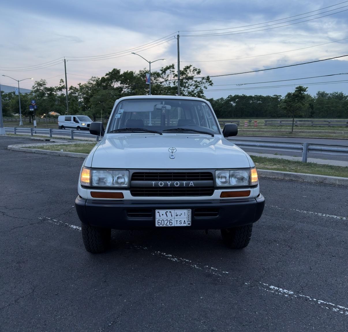 GCC-Spec 1994 Toyota Land Cruiser G - 2