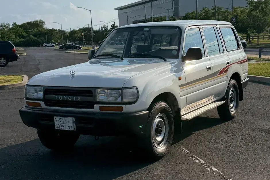  Toyota Land Cruiser