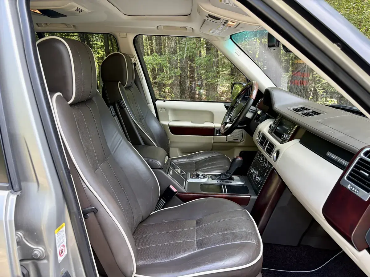 2012 Land Rover Range Rover HSE Lux