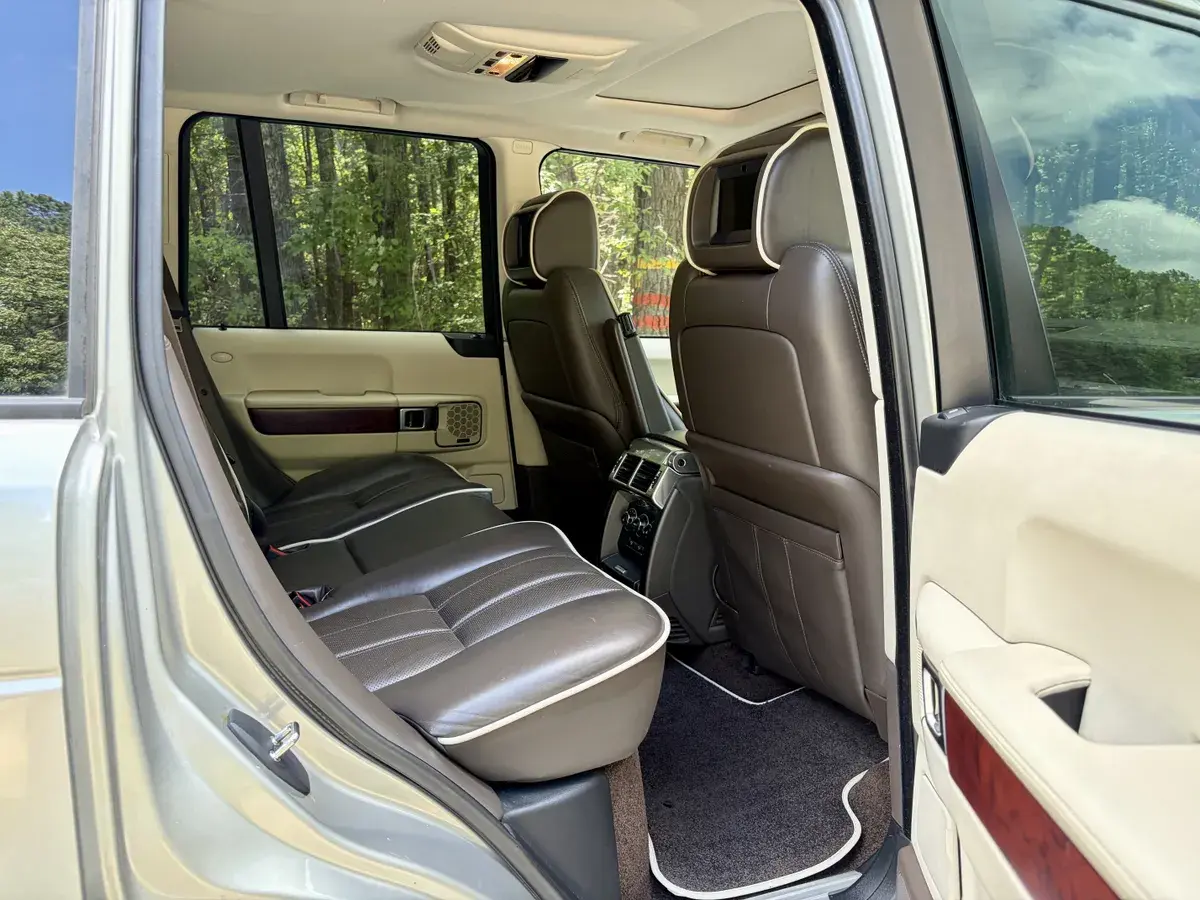 2012 Land Rover Range Rover HSE Lux