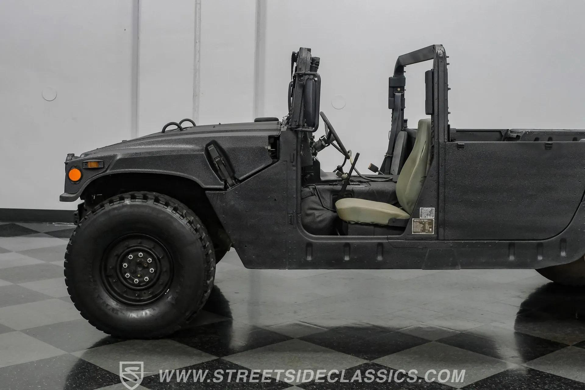 2007 AM General M1097R1 Humvee Pickup