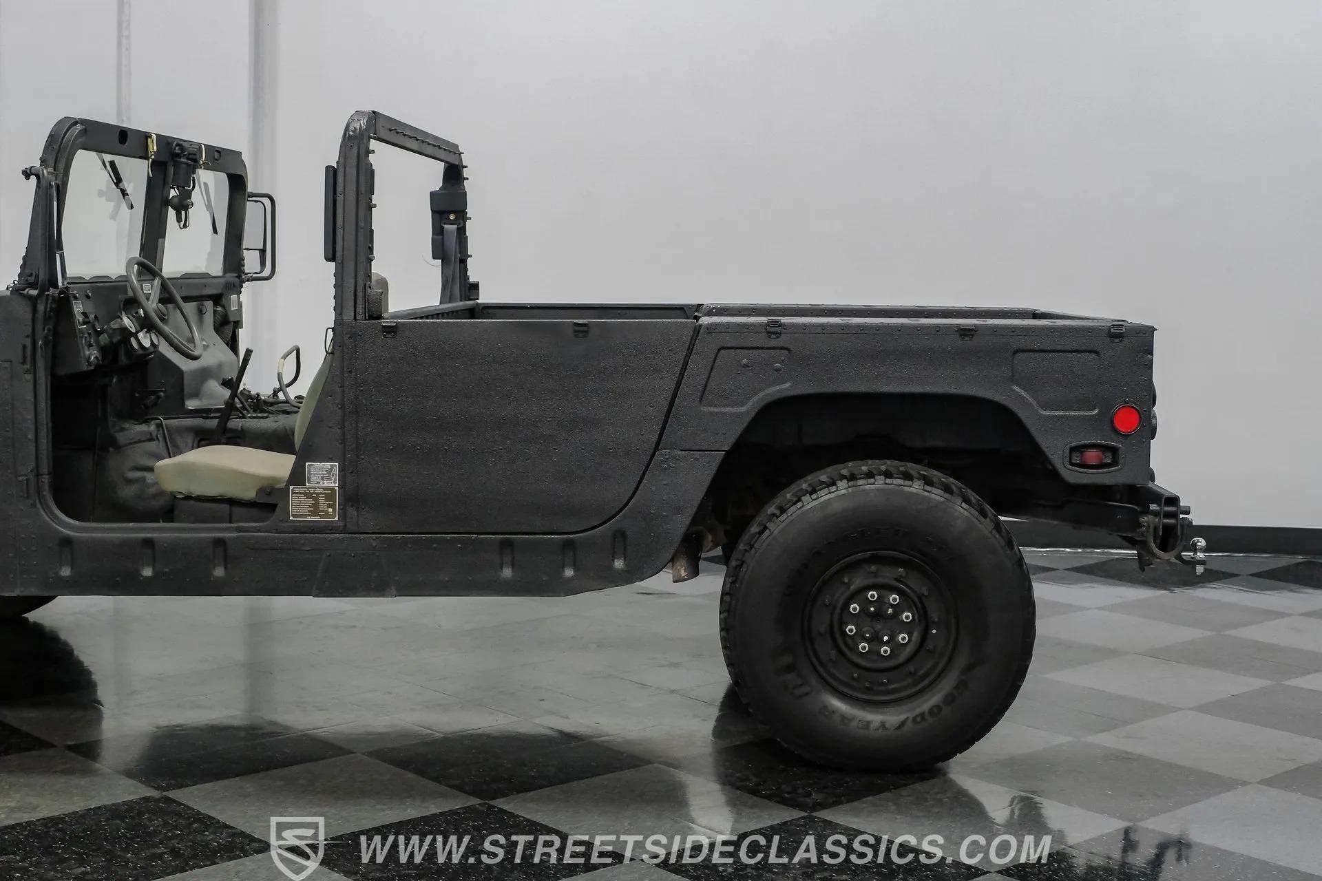 2007 AM General M1097R1 Humvee Pickup