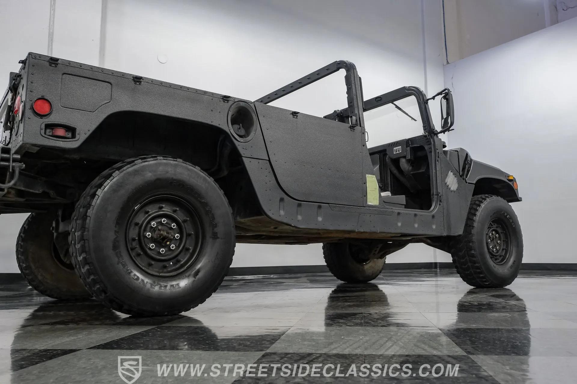 2007 AM General M1097R1 Humvee Pickup