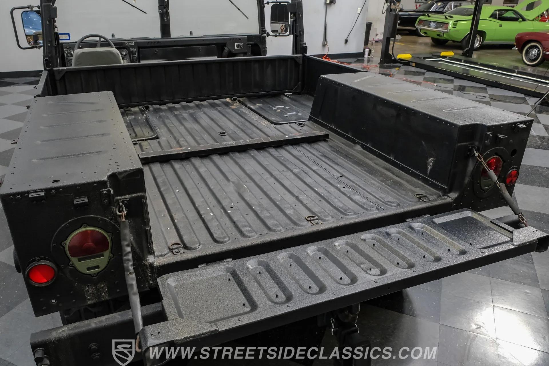 2007 AM General M1097R1 Humvee Pickup