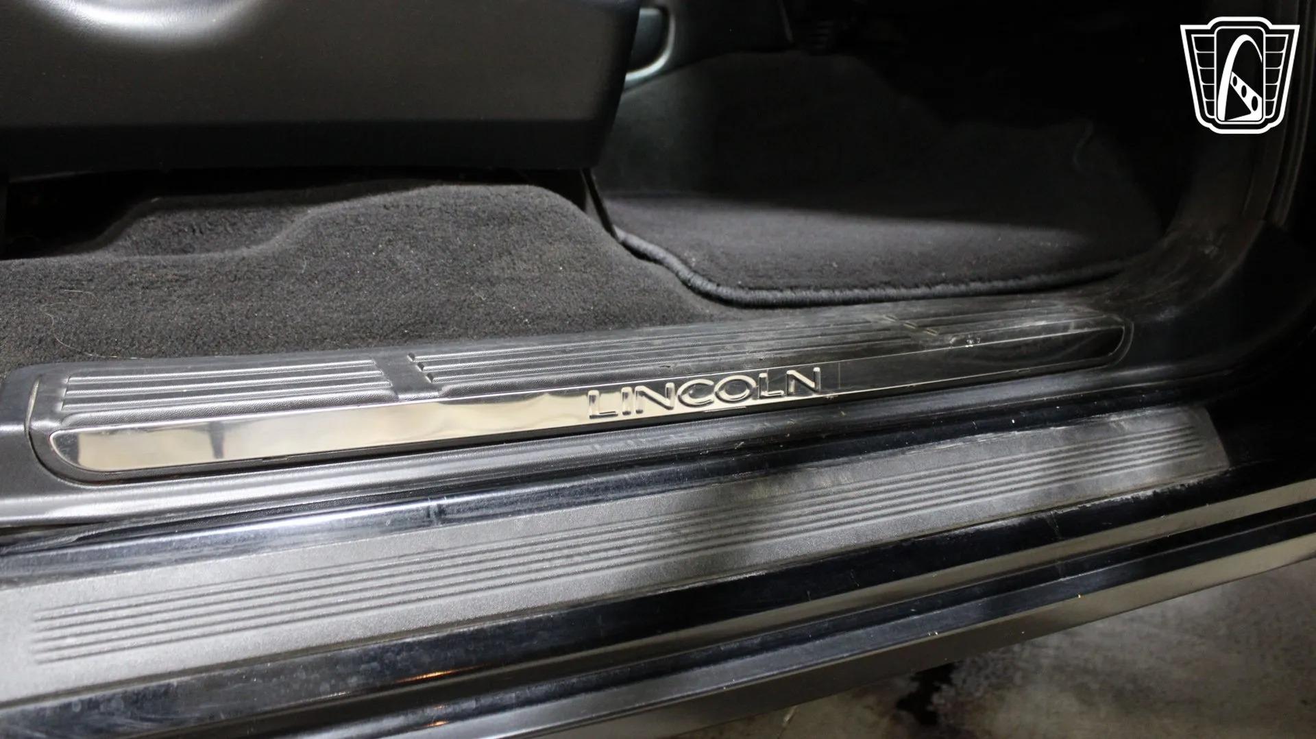2002 Lincoln Blackwood