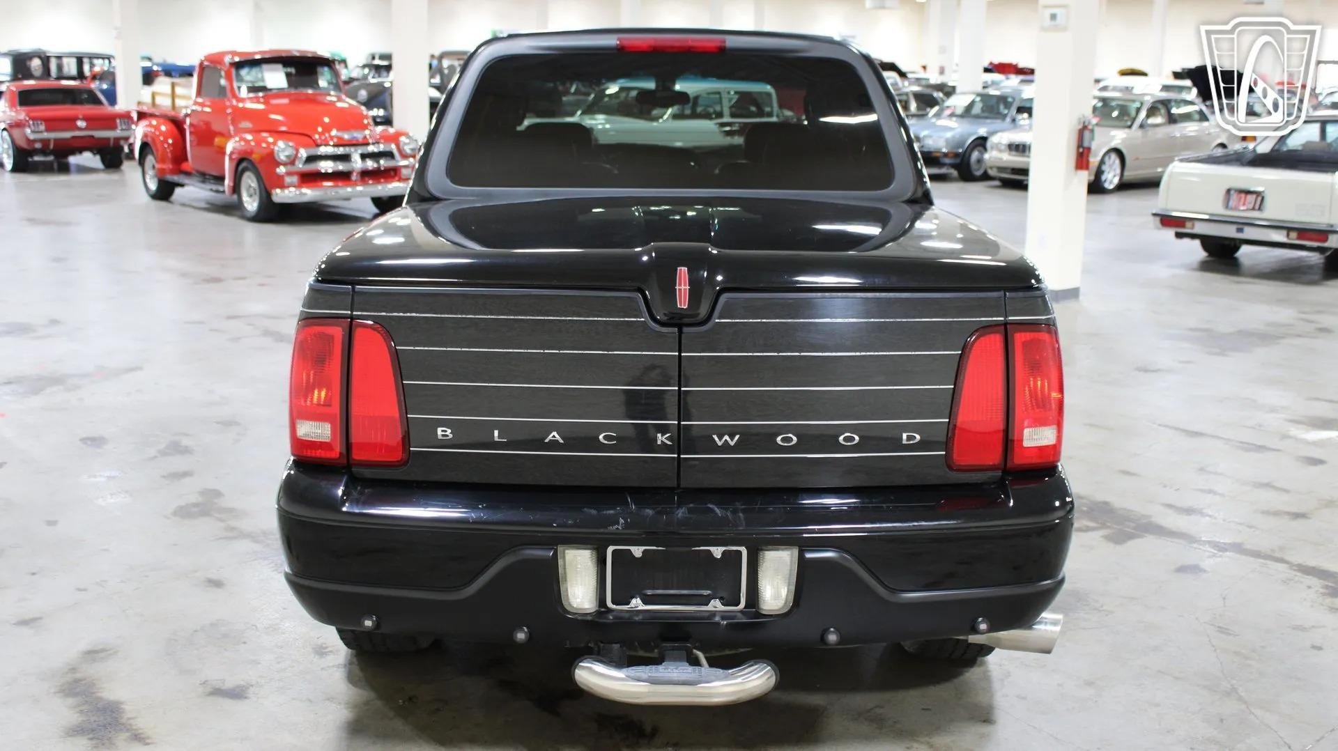 2002 Lincoln Blackwood