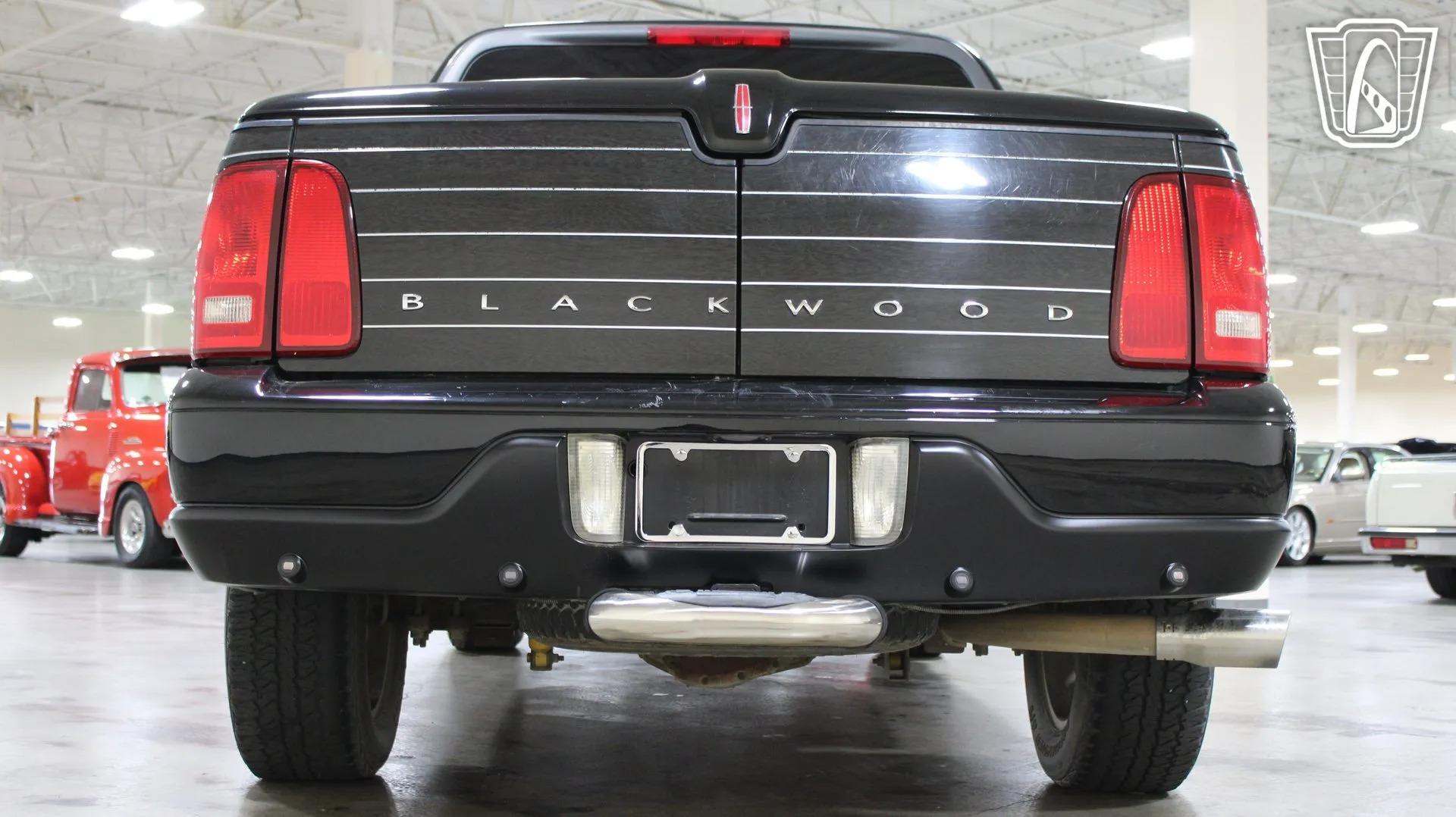 2002 Lincoln Blackwood