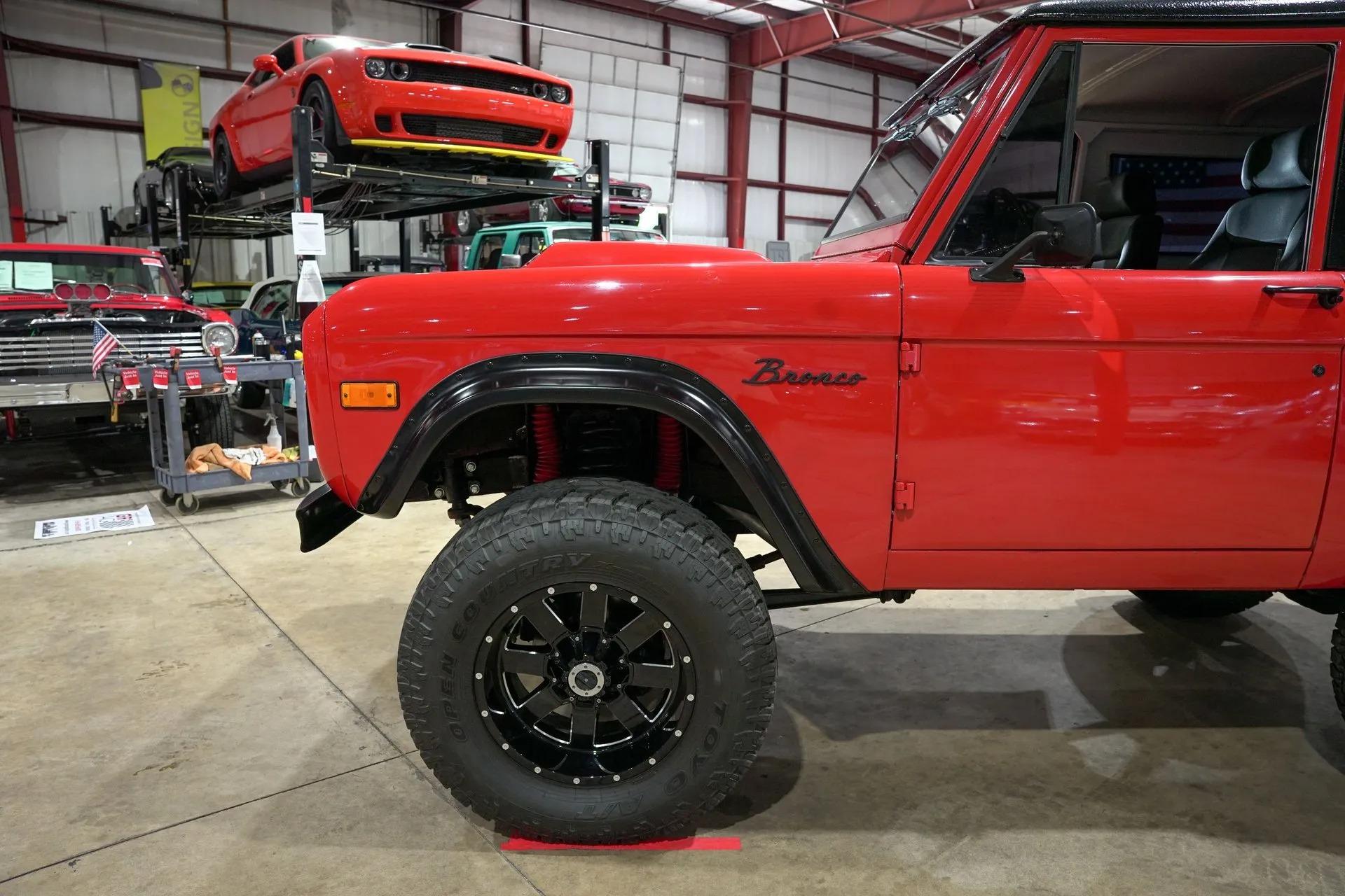 1976 Ford Bronco - 2