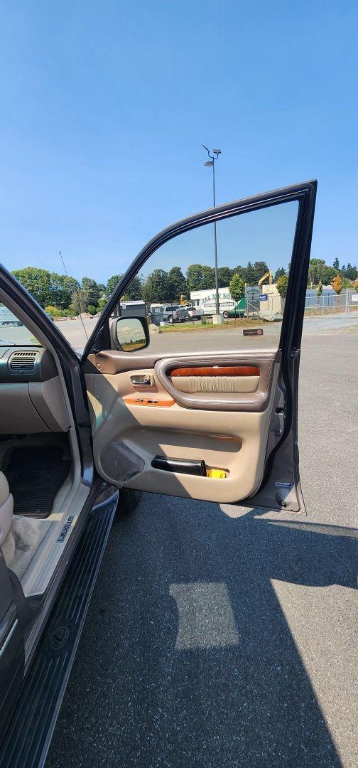 1999 Lexus LX470