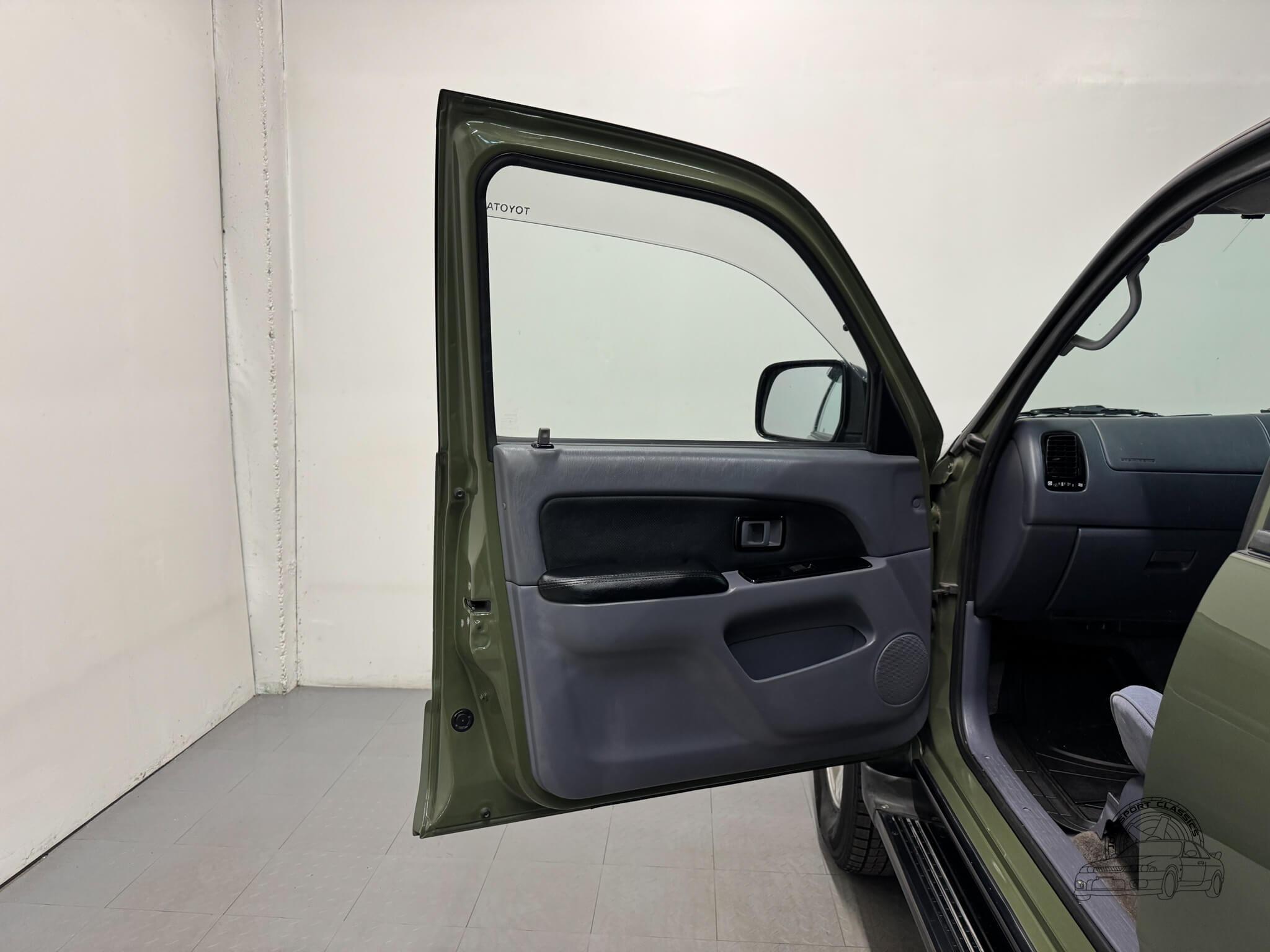 1997 Toyota Hilux Surf SSR-V