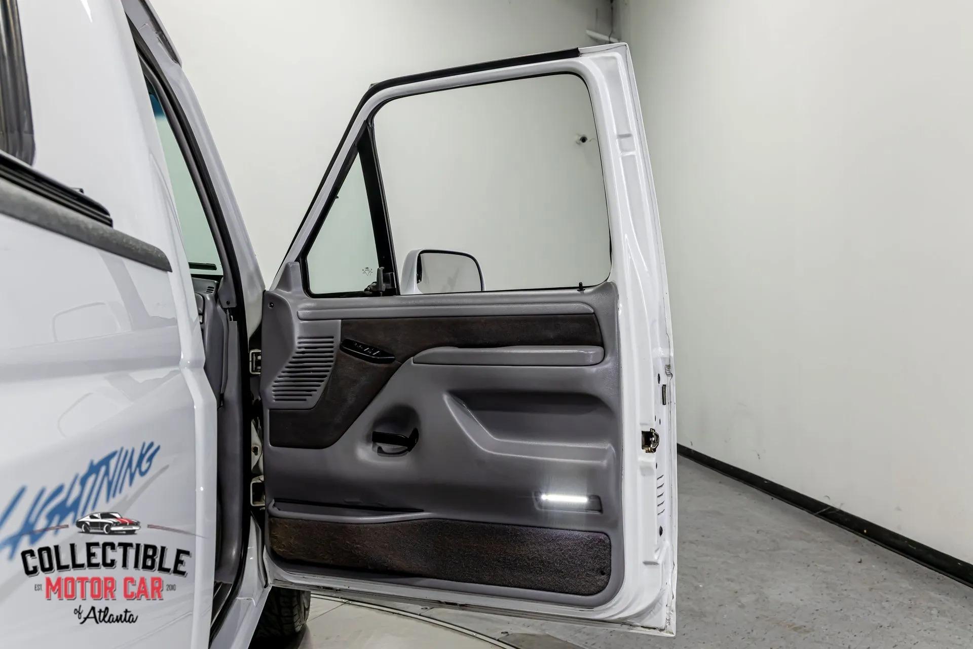 1995 Ford F150 Lightning Tribute