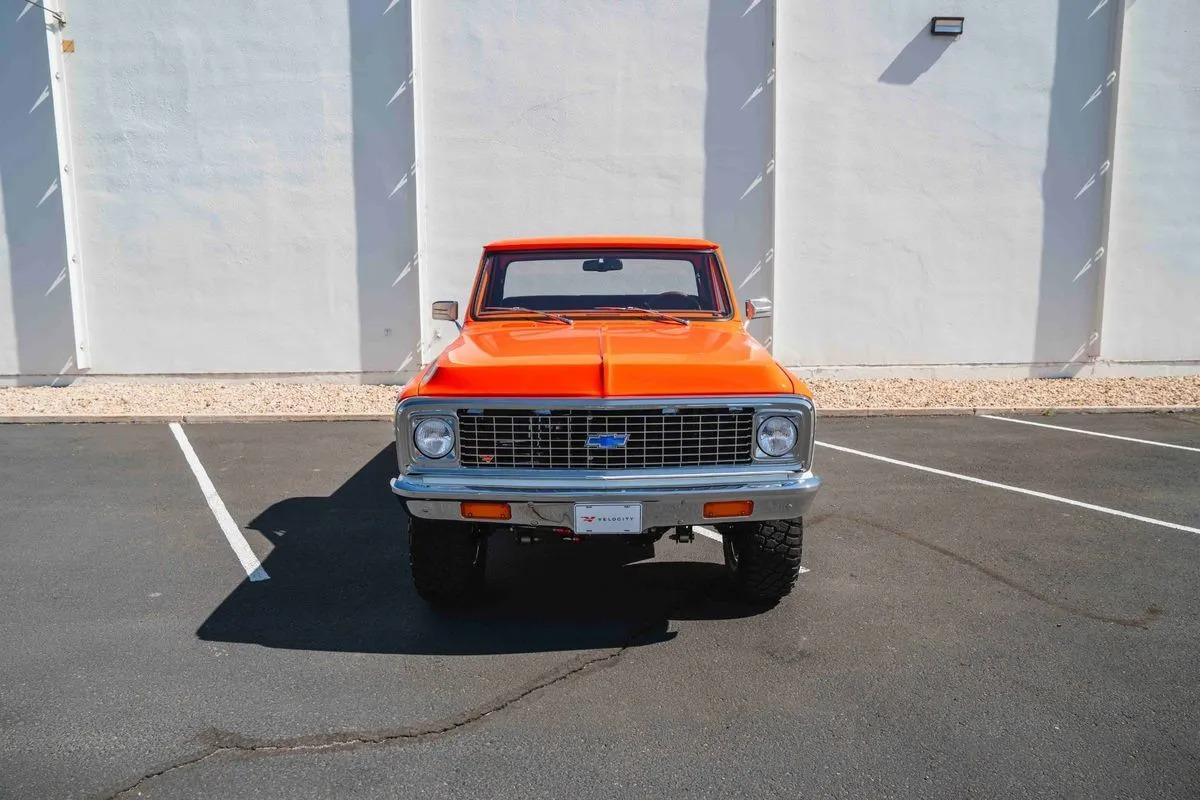 Velocity-Built 1971 Chevrolet K10